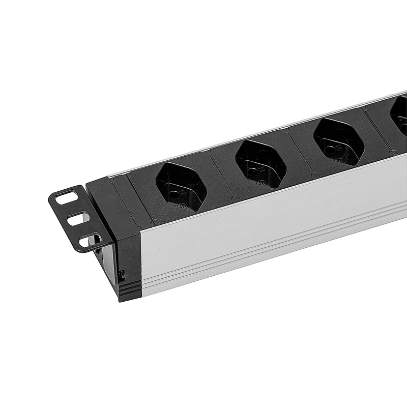Steffen Steckdosenleiste – 7× T13, 2× USB, 3 m, IP20, schwarz/silber