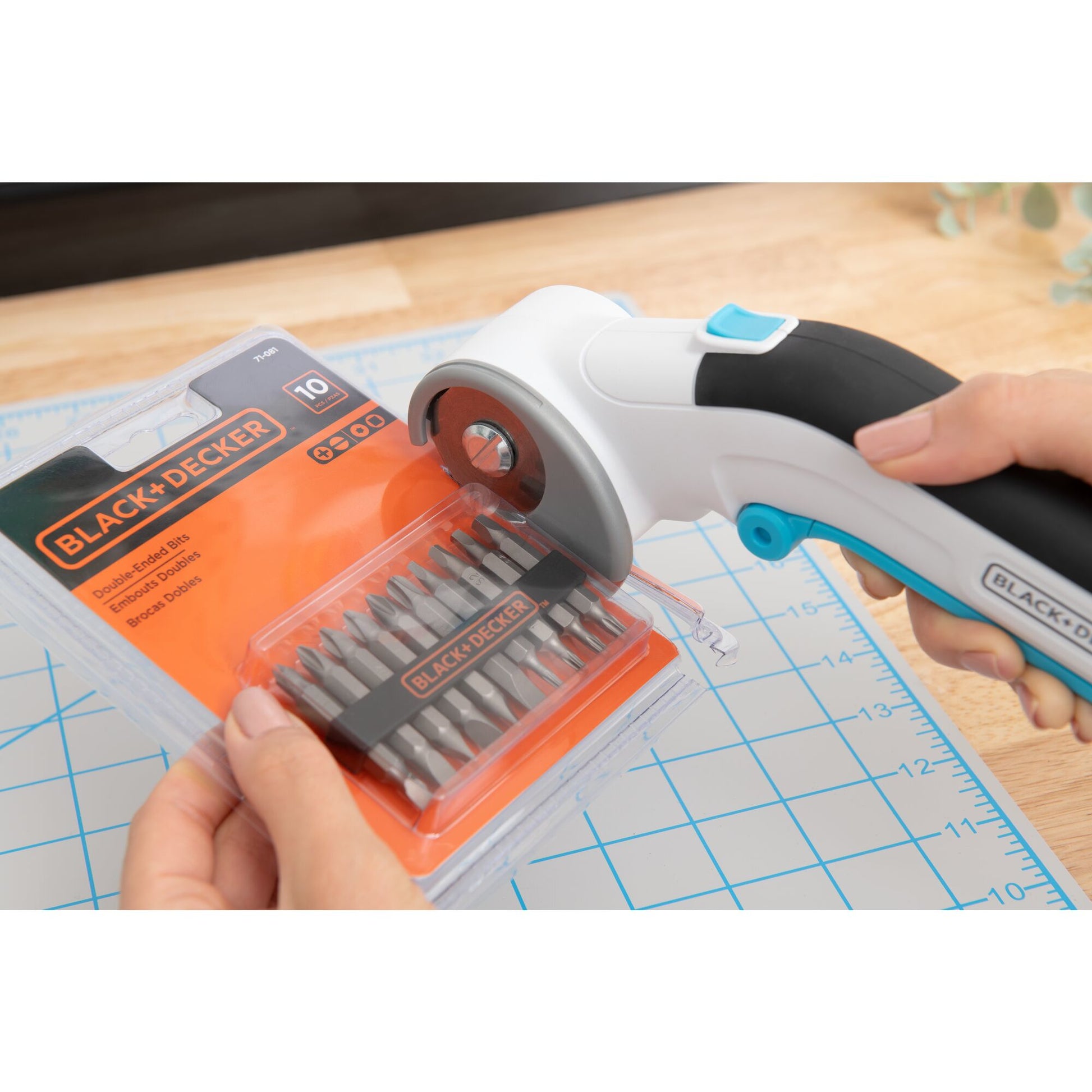 Black & Decker BLACK+DECKER Universalschneider – Trapezmesser, Weiss, 1 Stk.