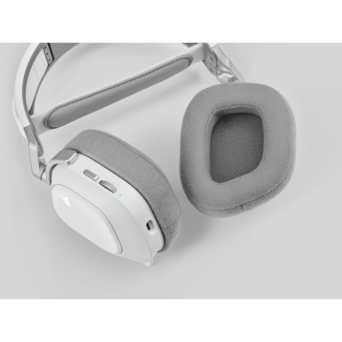 Corsair HS80 RGB – Gaming-Headset Over-Ear – USB-A, Dolby Atmos – Weiss – für PS5 – bis 20 h