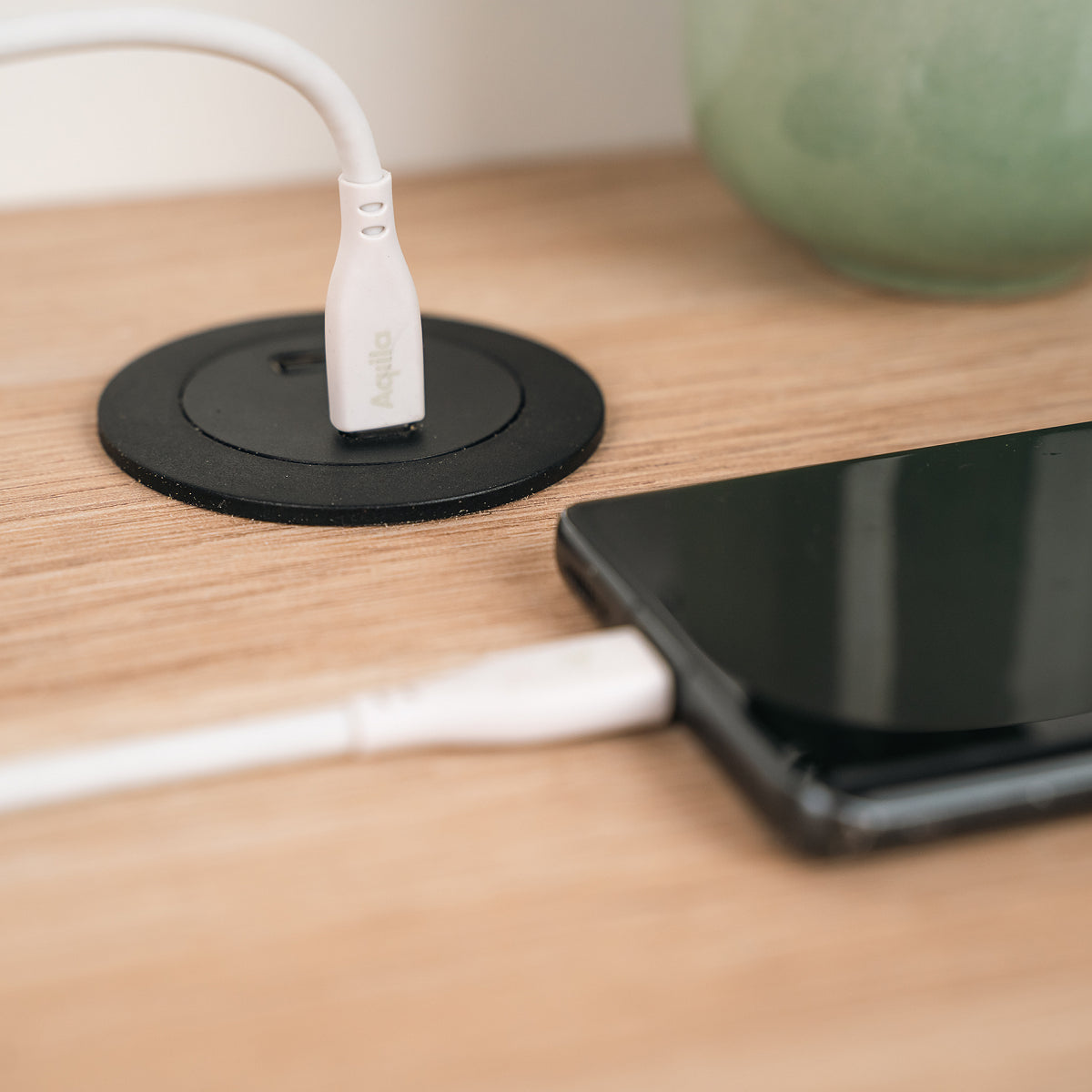 Aqiila USB-C auf USB-C Kabel – USB 2.0 (480 Mbit/s) – 2 m – PD 60 W – Silikonmantel – Weiss