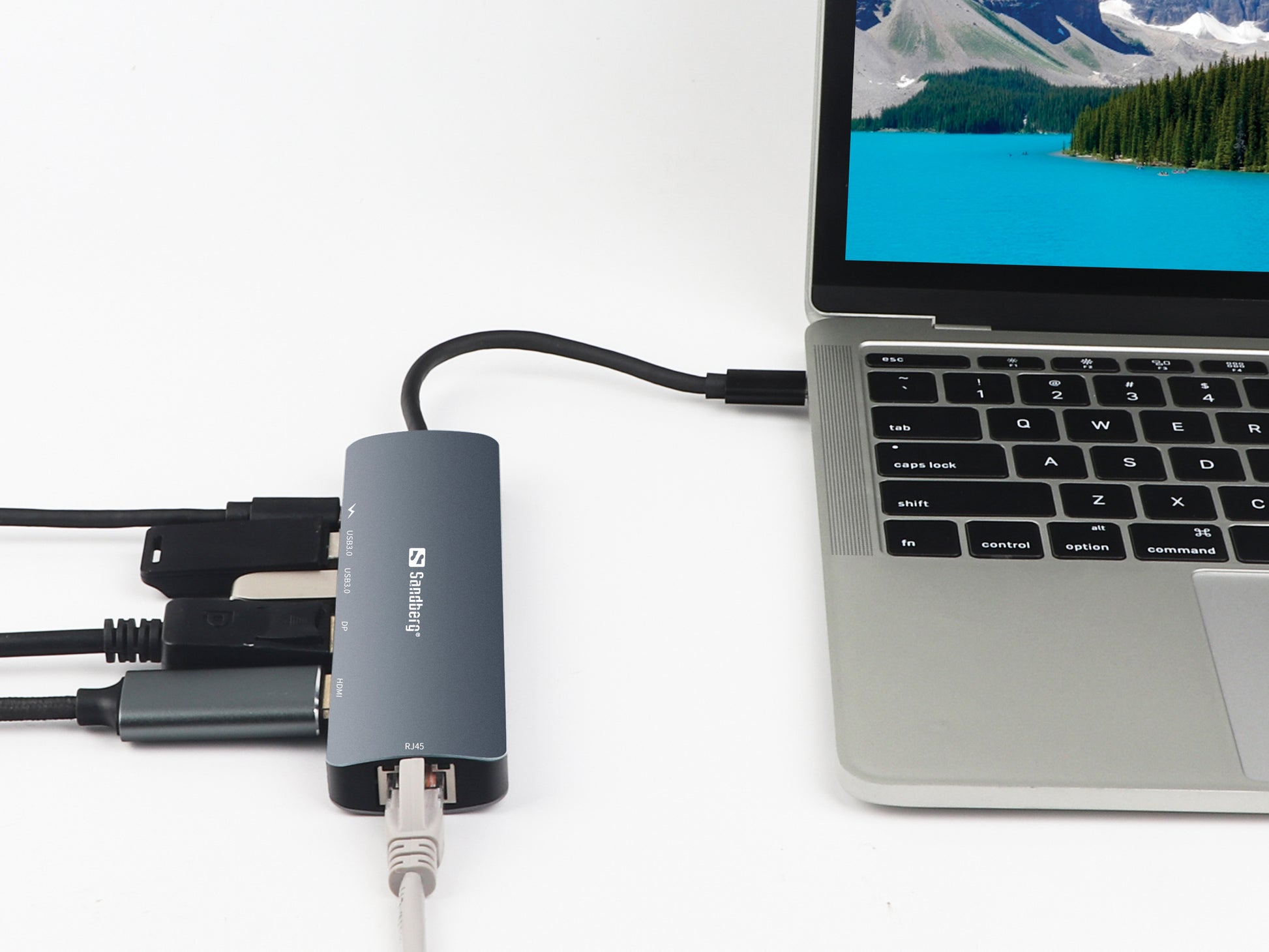 Sandberg 136-43 Dockingstation – USB-C, 1× DP, 2× HDMI, 2× USB-A, 1× USB-C, 100 W PD, Fast Ethernet