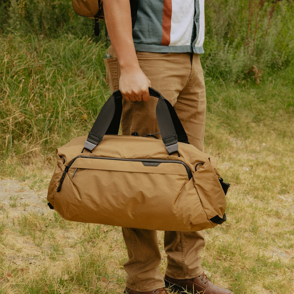 Peak Design Sporttasche Duffel Bag – 35 l, wasserfest, Nylon, braun, 56 × 34,5 × 26 cm