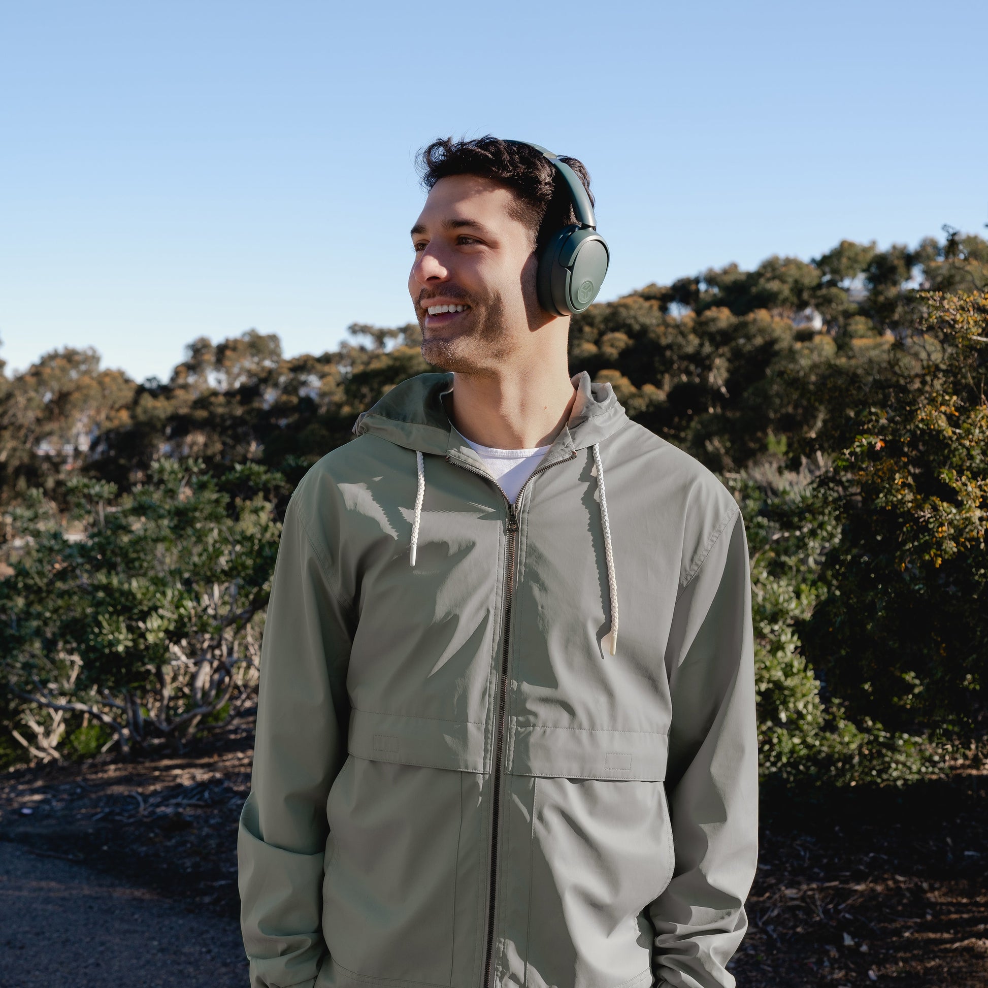 JLab JBuds Lux – Over-Ear Bluetooth ANC Kopfhörer – Salbei – bis 70 h