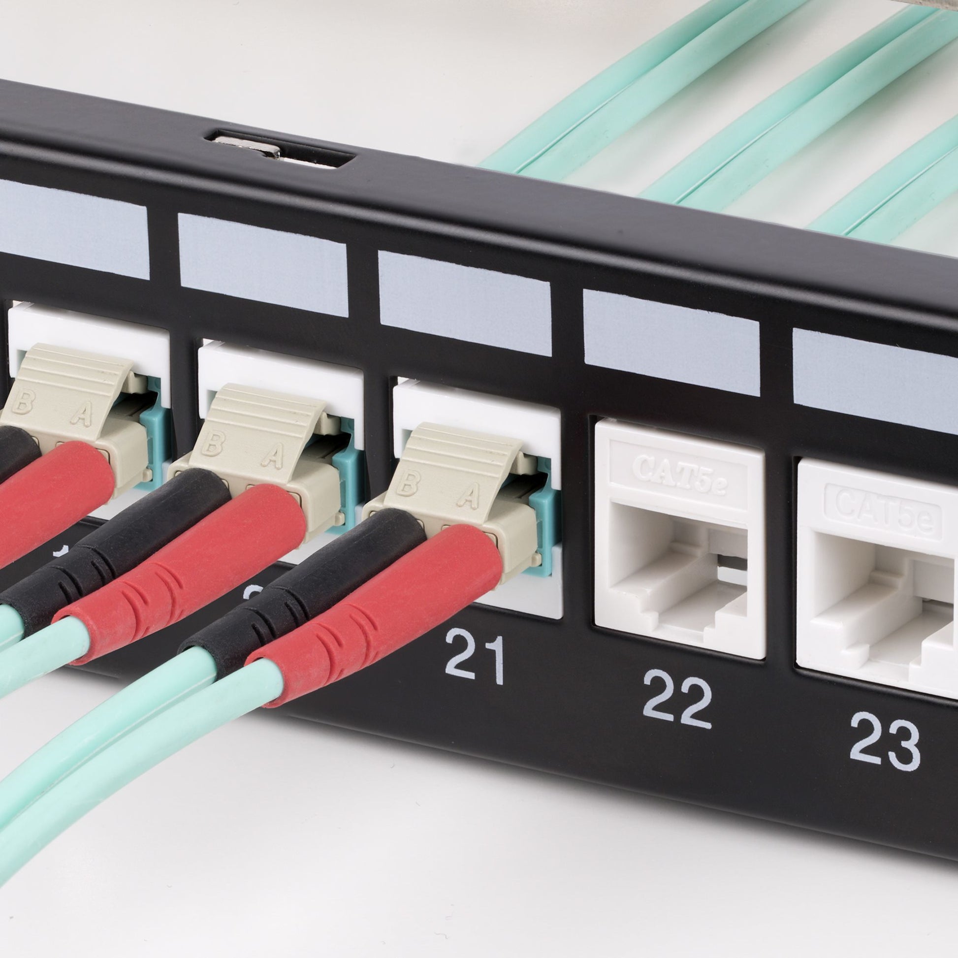 StarTech.com DMFKSLCLCCOUPLER LC Keystone Kupplung LC zu LC – Duplex, Multimode/Singlemode, Weiss