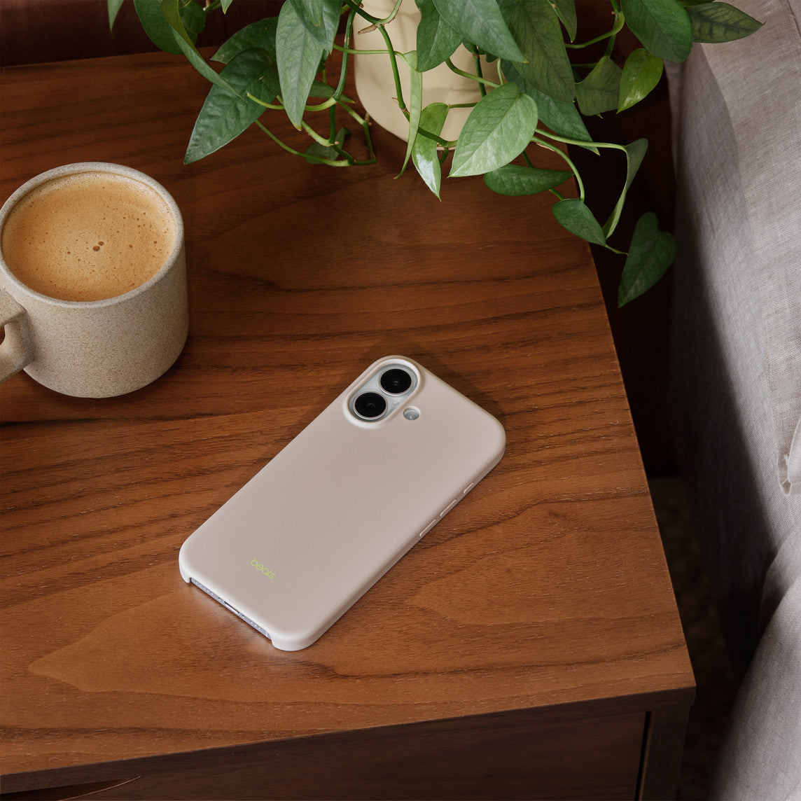 Apple Backcover – für Apple iPhone 17 – beige – PC – MagSafe-kompatibel