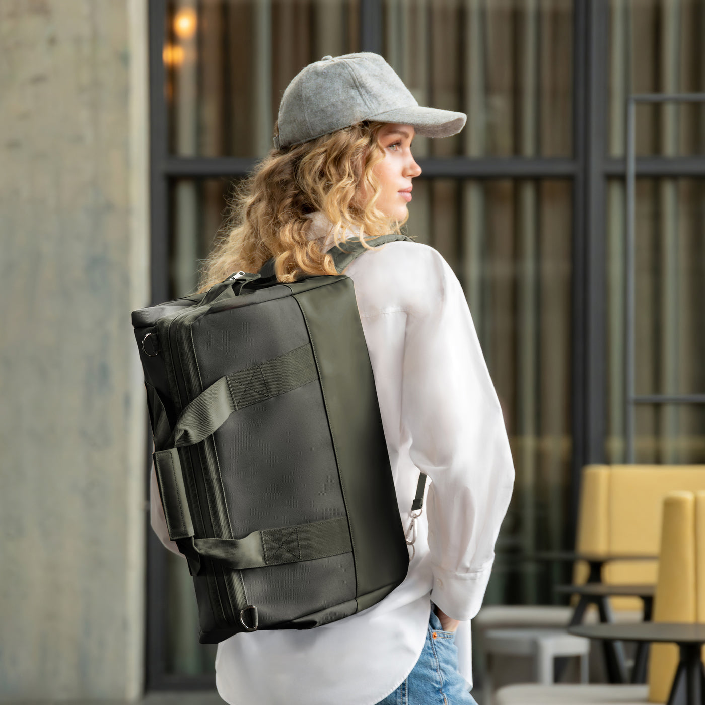 Reisenthel Sporttasche allrounder M – 23 l, aus rPET, dunkelgrün, 45 × 33 × 30 cm