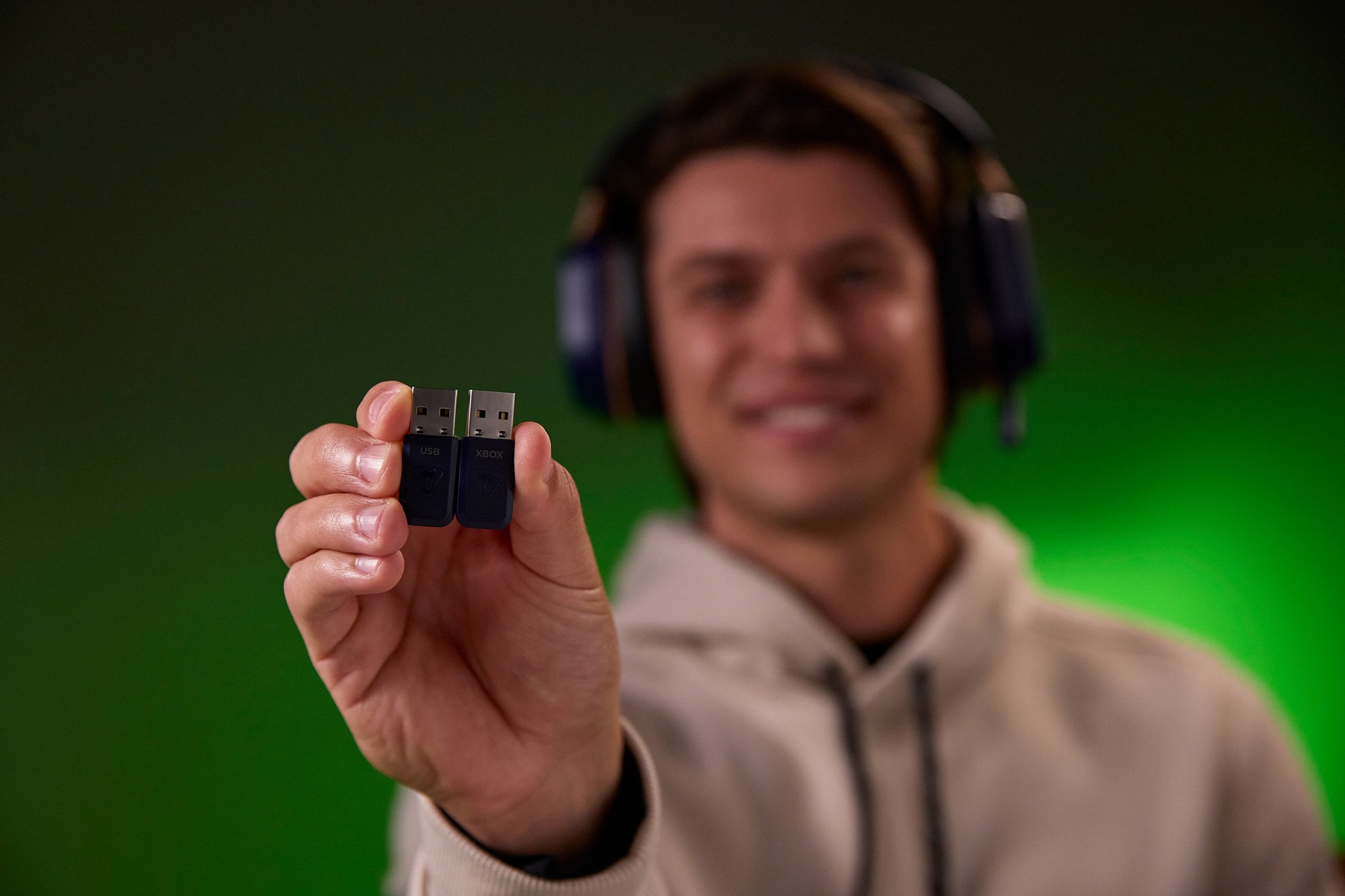 Turtle Beach Stealth 700 GEN3 – Gaming-Headset – 2,4 GHz & Bluetooth 5.2 – Kobalt – für Xbox/PC – bis 80 h