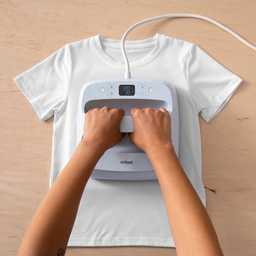 Cricut Aufbügelfolie – Weiss – 210 × 297 mm – für Cricut Maker, Explore und JOY Xtra