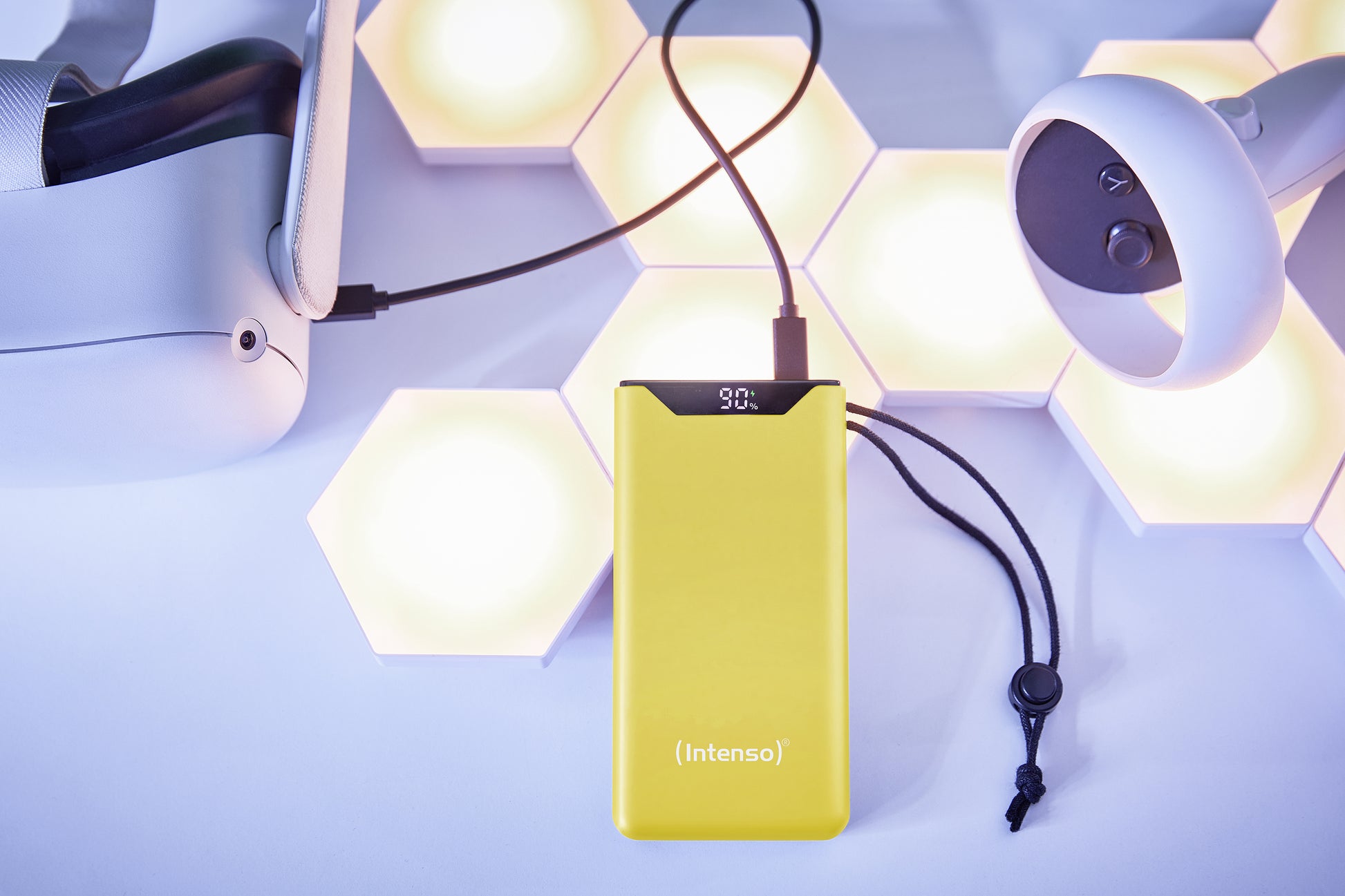 Intenso F10000 Powerbank 10'000 mAh – 20 W PD, 1× USB-C, 1× USB-A, Gelb