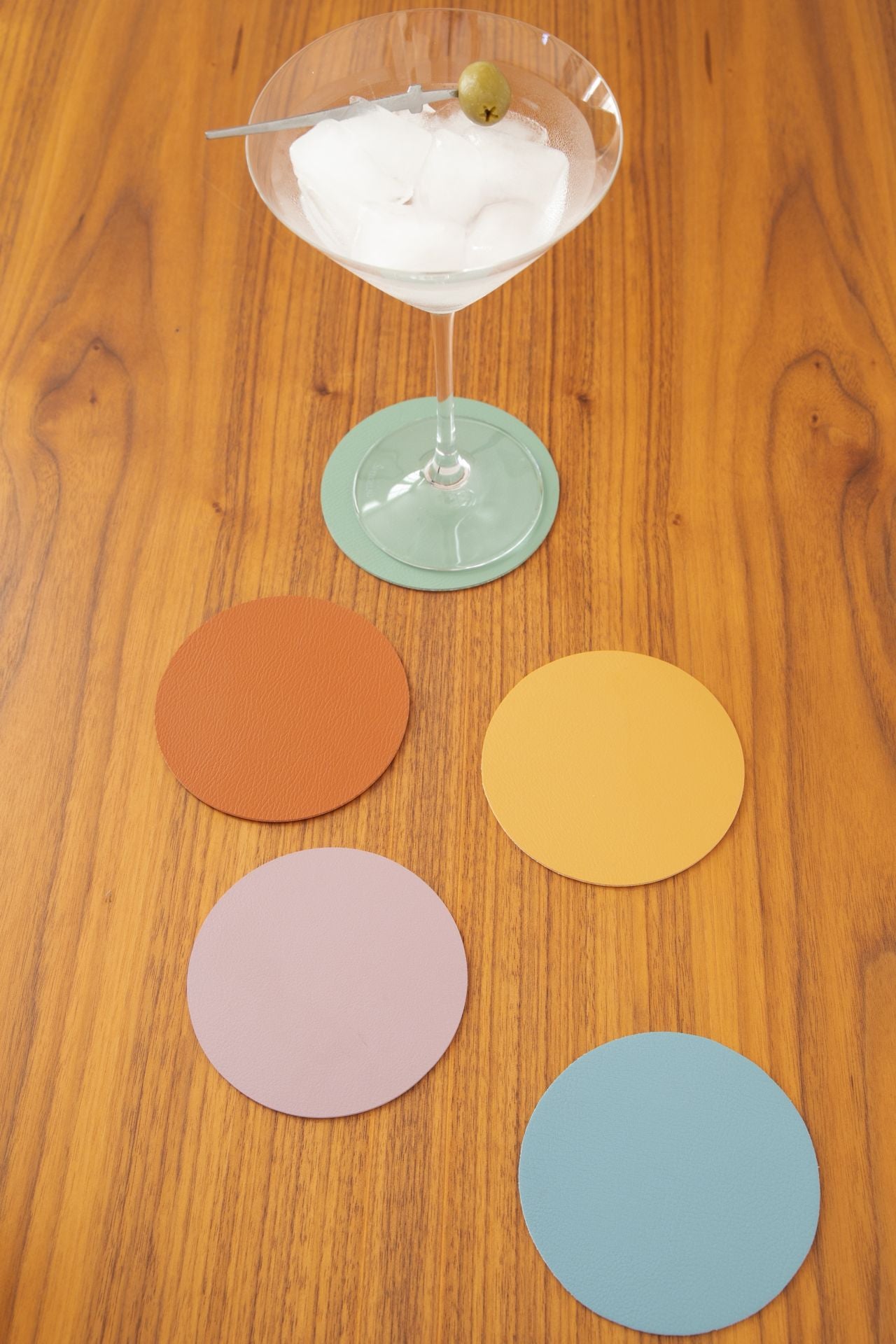 Tiseco Untersetzer TOGO – 4er Set, Ø 10 cm, Kunstleder, Blau
