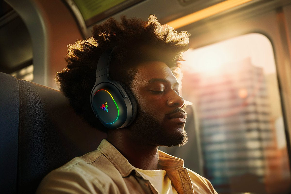 Razer Barracuda X Chroma – Gaming-Headset (Over-Ear) – 2,4-GHz-Empfänger (USB-C), Bluetooth – Schwarz – bis 70