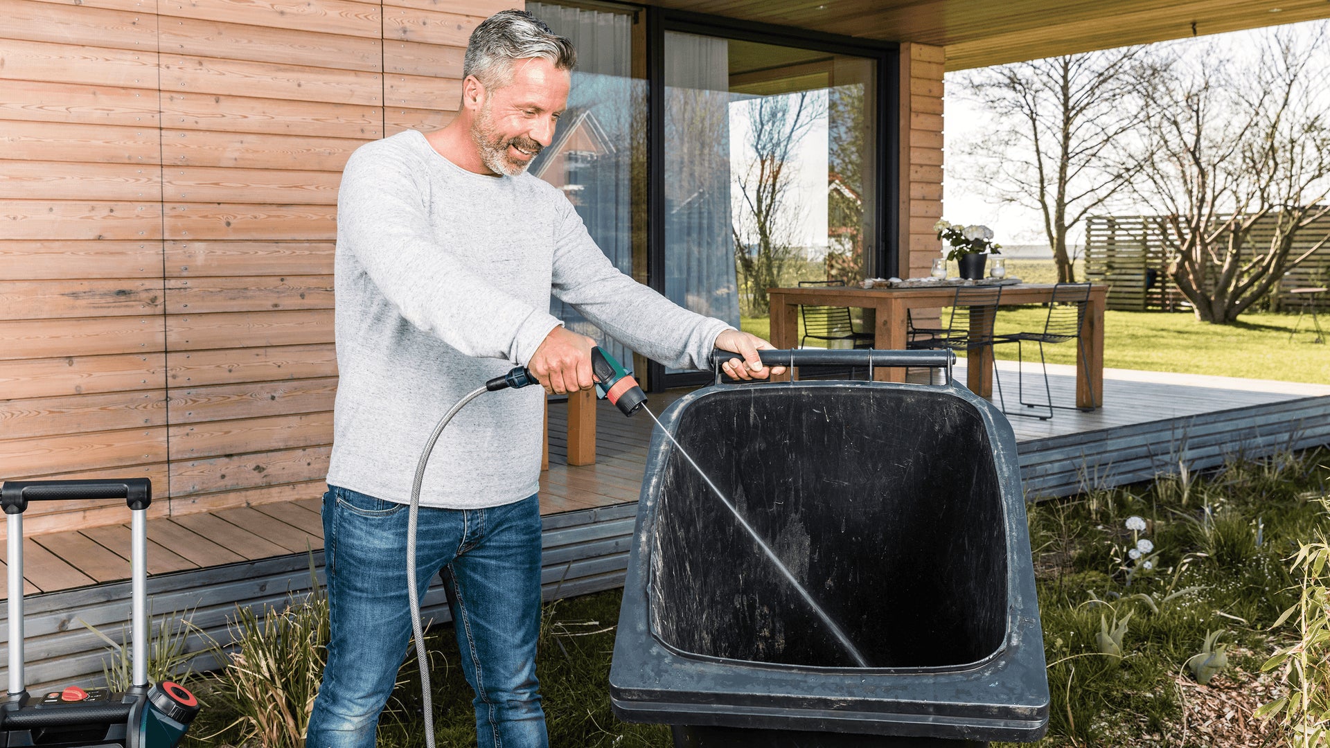 Bosch Reinigungsgerät Fontus 18V – 15 l – Schwarz/Grün