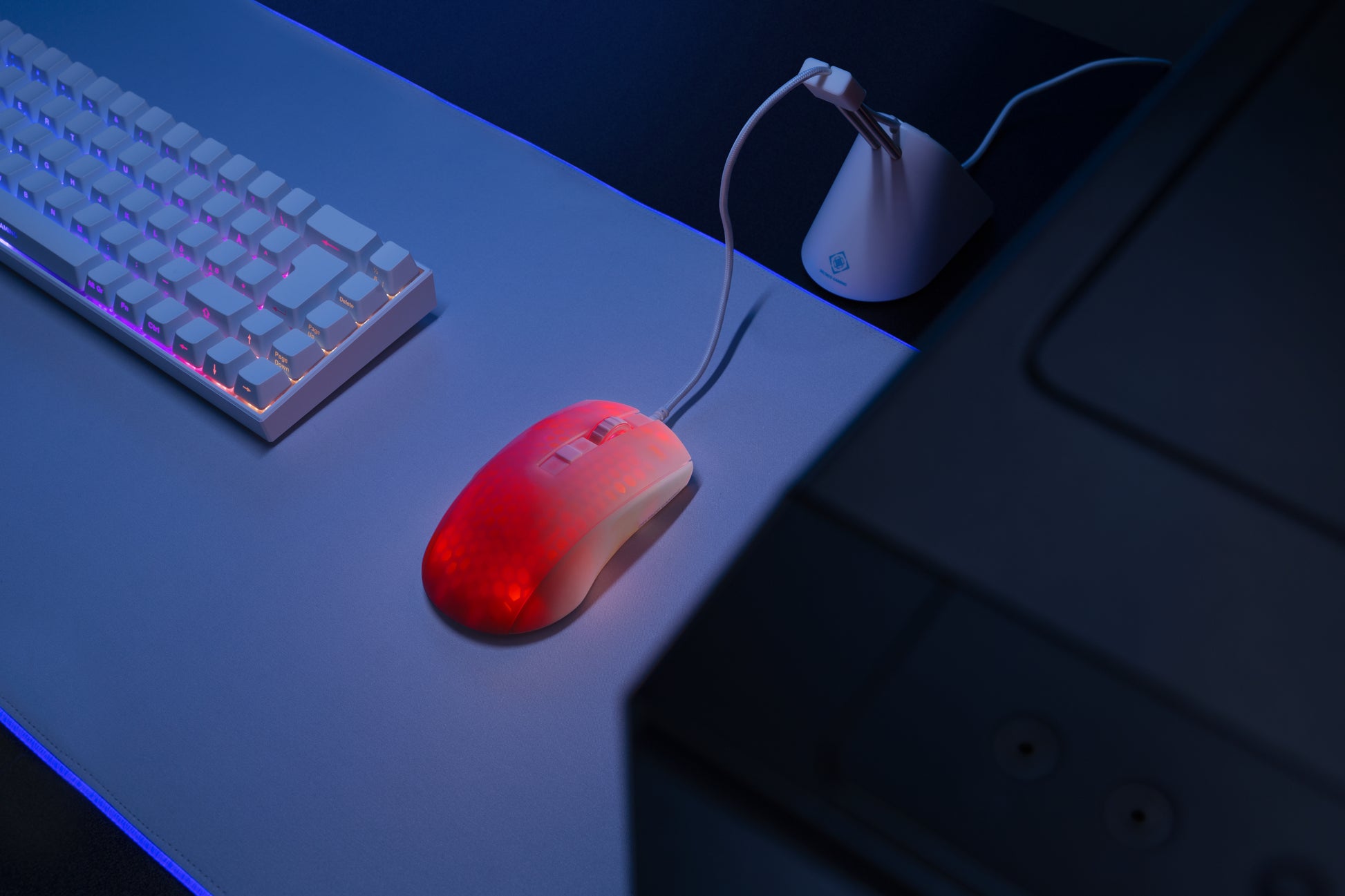Deltaco Gaming DM310 – Gaming-Maus – Kabelgebunden (USB‑A), 6200 DPI, RGB-Beleuchtung, rechts, Weiss