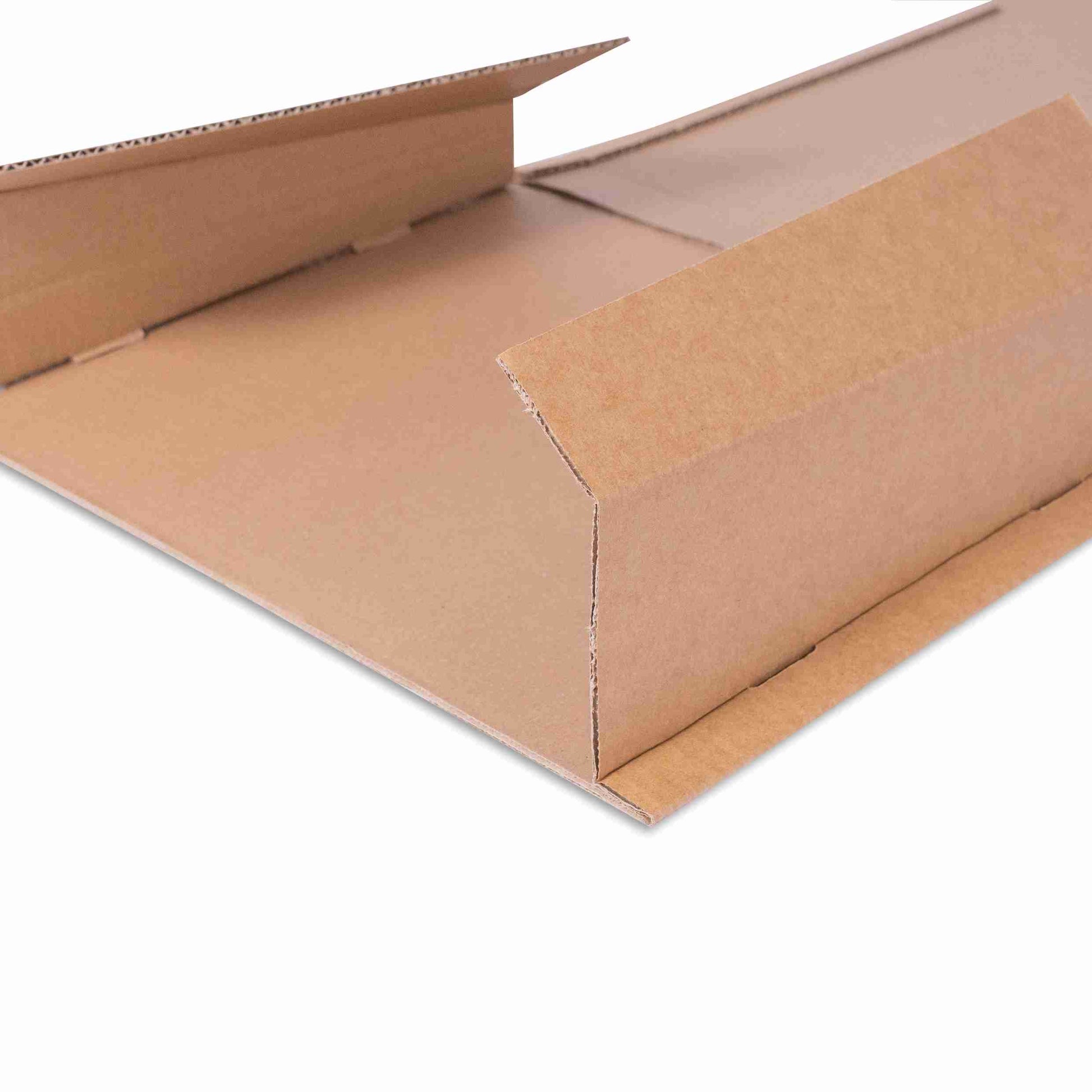 Model Versandverpackung – 320 × 290 × 80 mm, braun, Wellkarton, selbstklebend – 1 Palette (1'200 Stk.)