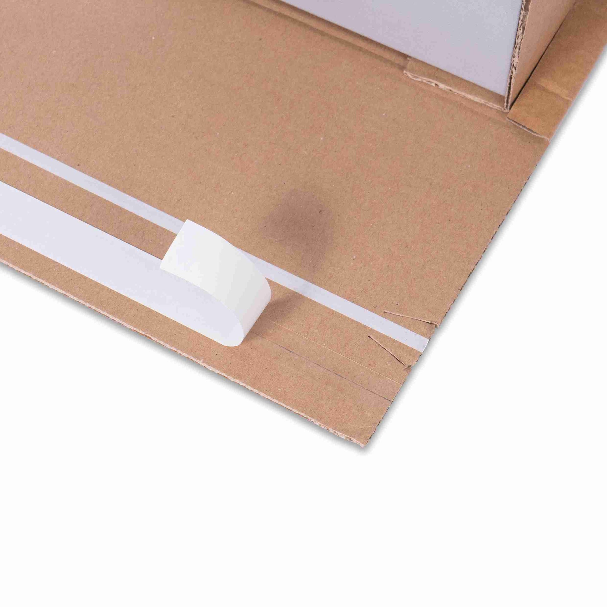 Model Versandverpackung – 320 × 290 × 80 mm, braun, Wellkarton, selbstklebend – 1 Stk., ab 100 Stk.