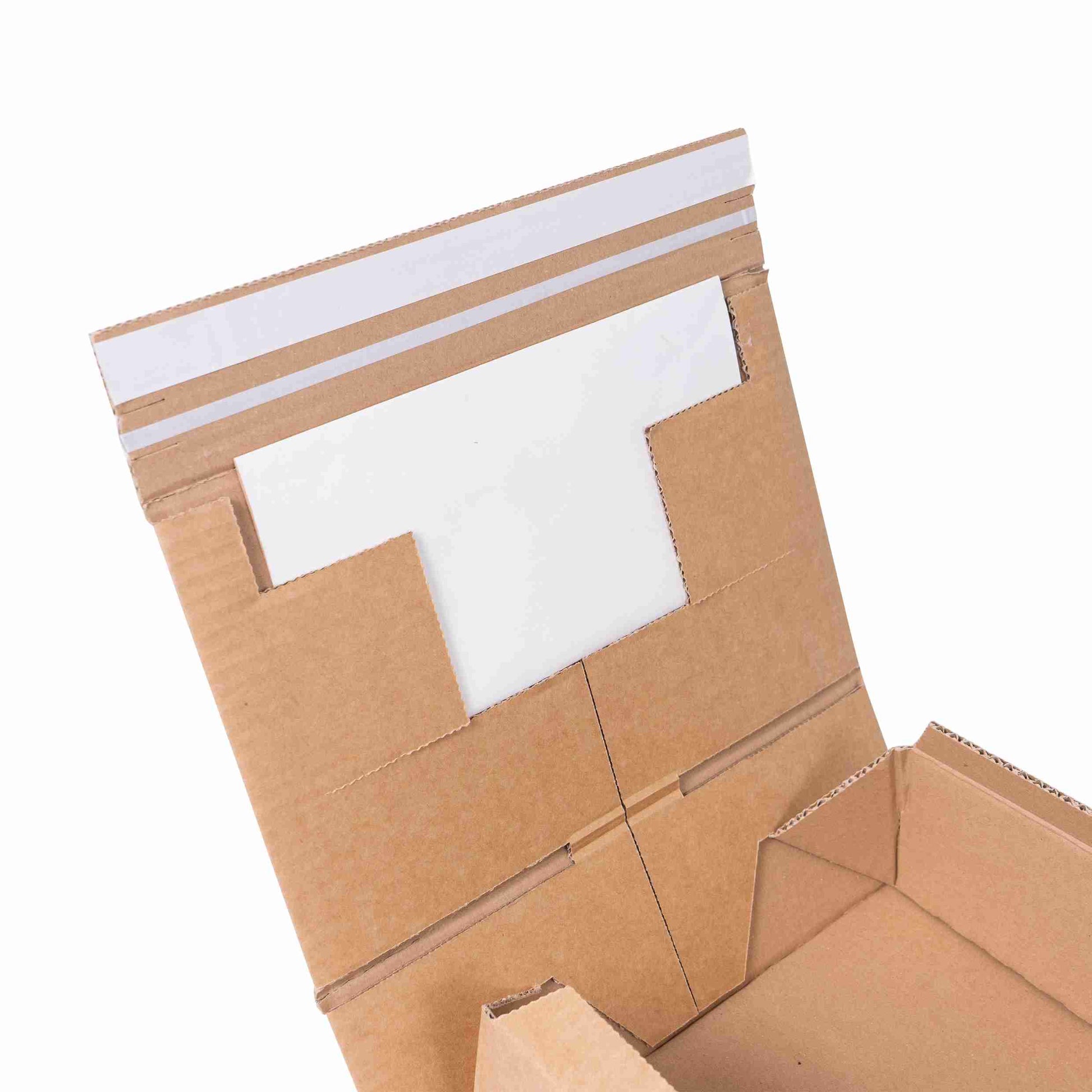 Model Versandverpackung – 215 × 155 × 43 mm, braun, Wellkarton, Automatikboden, Aufreissband, selbstklebend – 1 Stk., ab 60 Stk.