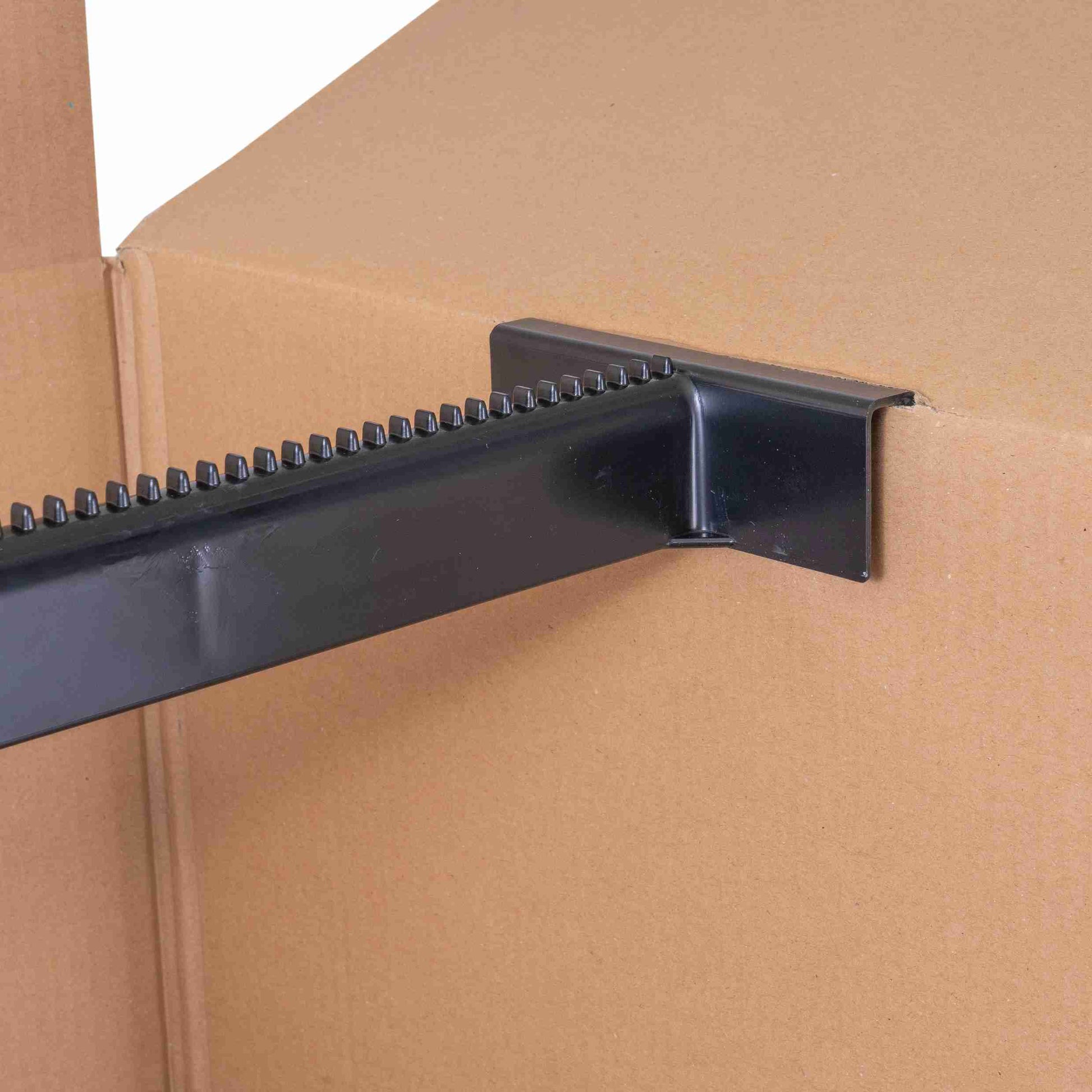 Model Versandverpackung – 600 × 500 × 1335 mm, braun, Wellkarton, mit Grifflöchern, selbstklebend – 1 Stk., ab 20 Stk.