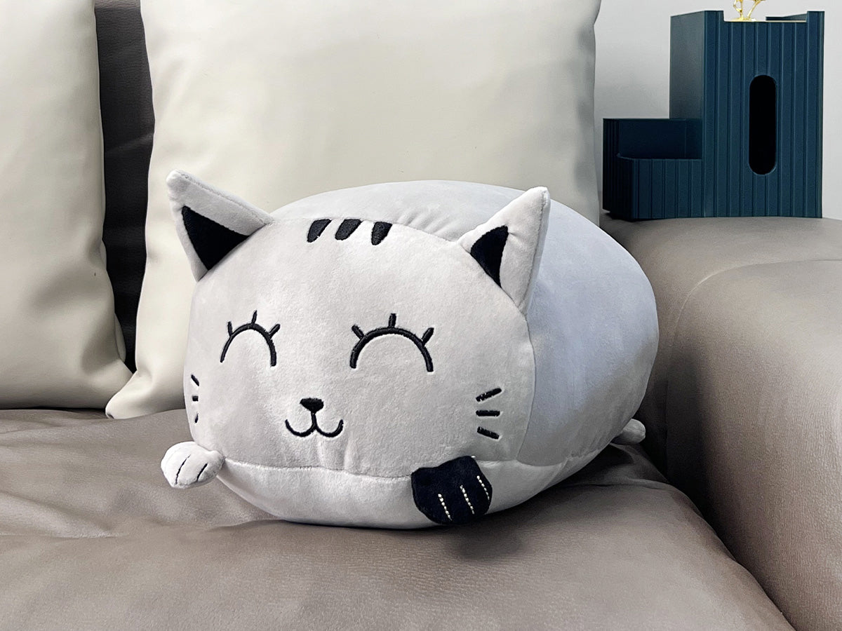 I-total Grey Cat XL2208 Zierkissen – 34 × 37,5 cm, mit Füllung, Grau