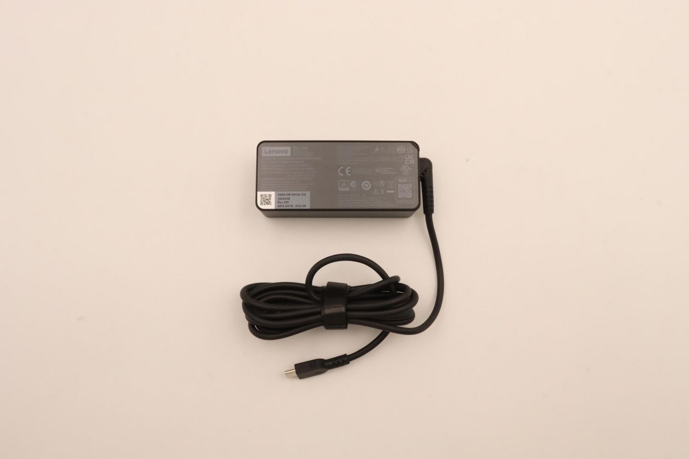 Lenovo 5A10W86247 Netzteil 45 W – für ThinkPad Helix – schwarz