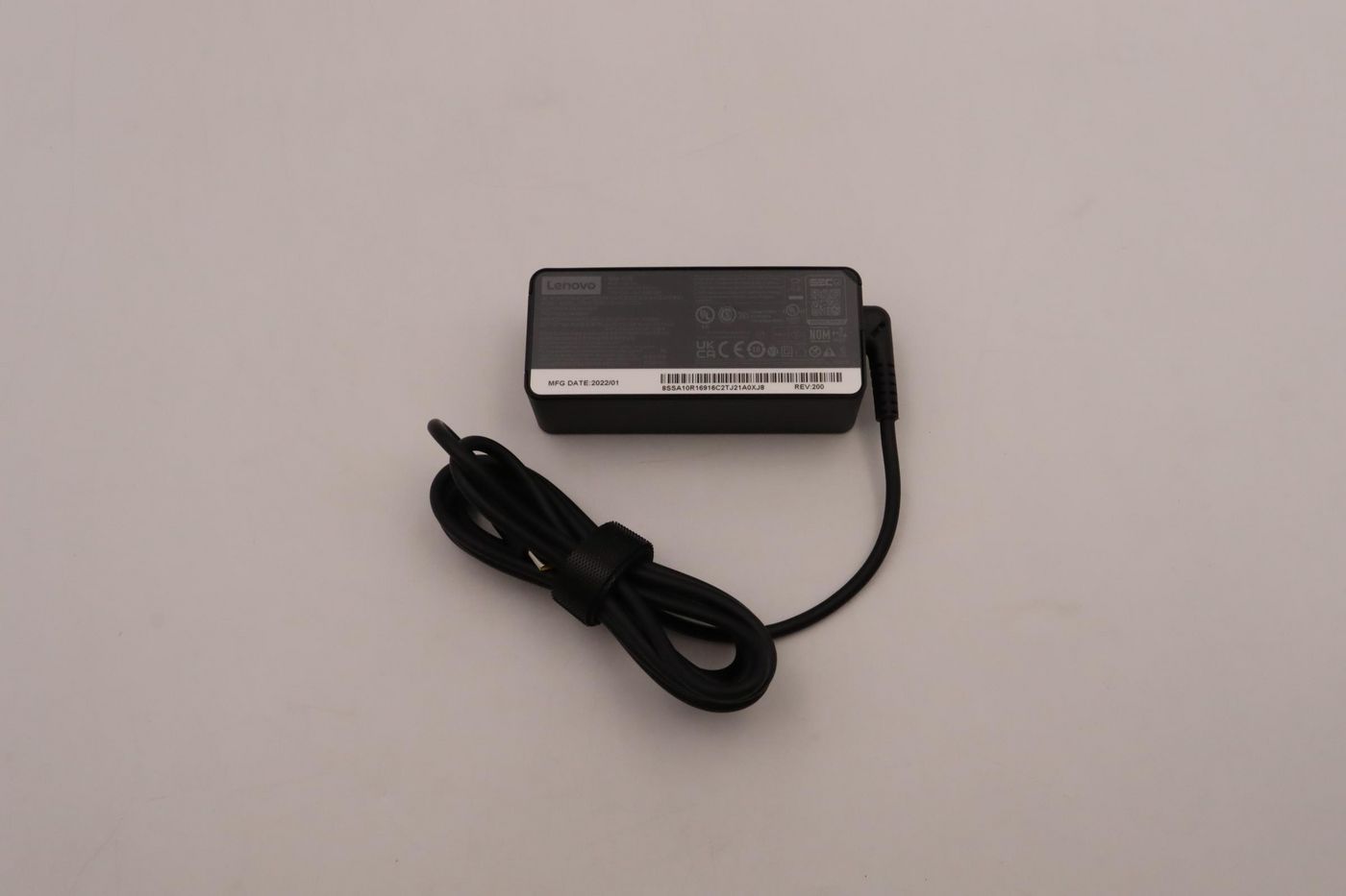 Lenovo 5A10W86249 USB-Ladegerät 45 W – USB-C×1, PD 3.0 – Schwarz – für Lenovo-Laptops