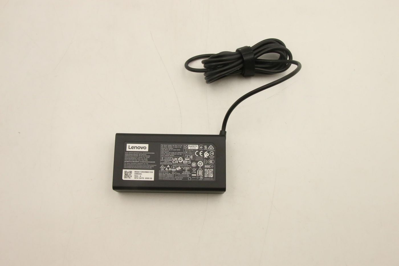 Lenovo Netzteil – 100 W
