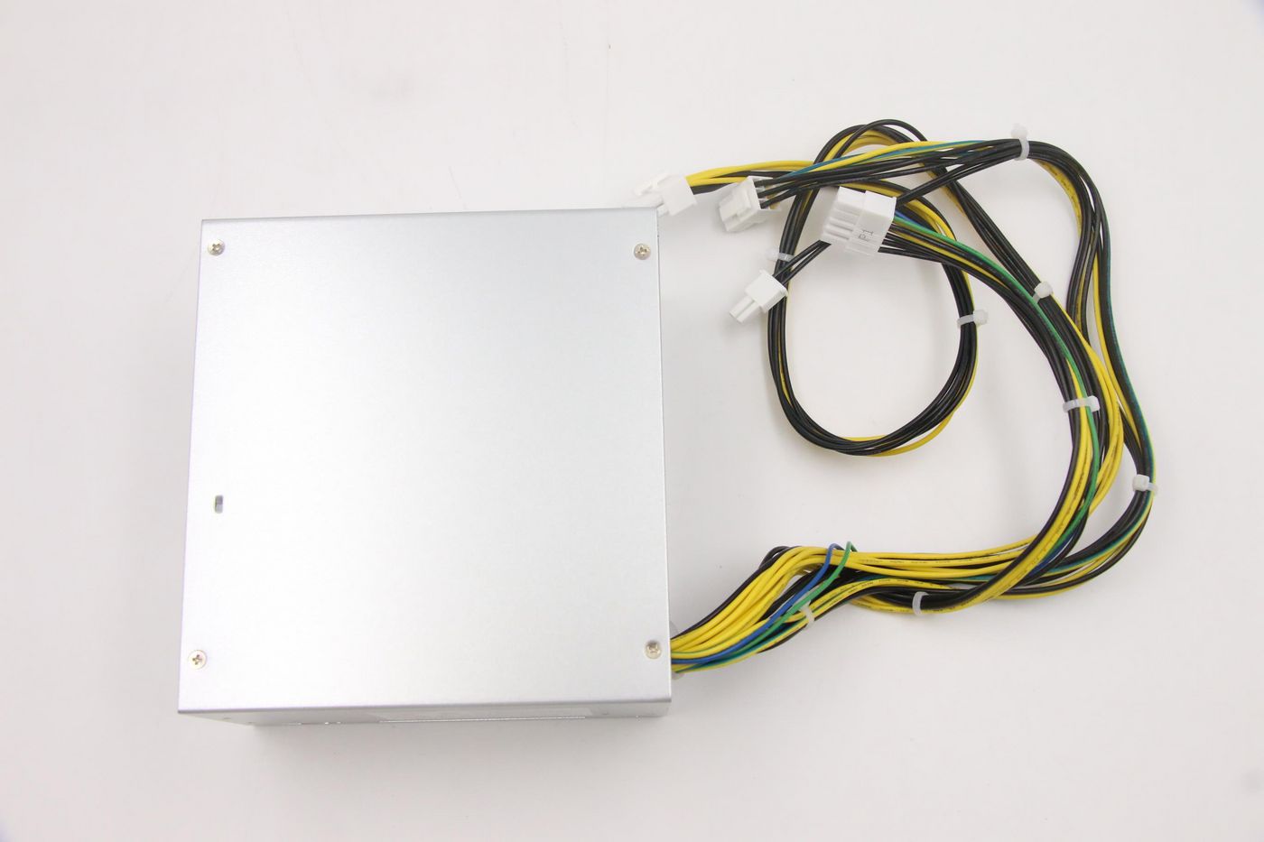 Lenovo ATX Netzteil 500 W – 92% Effizienz