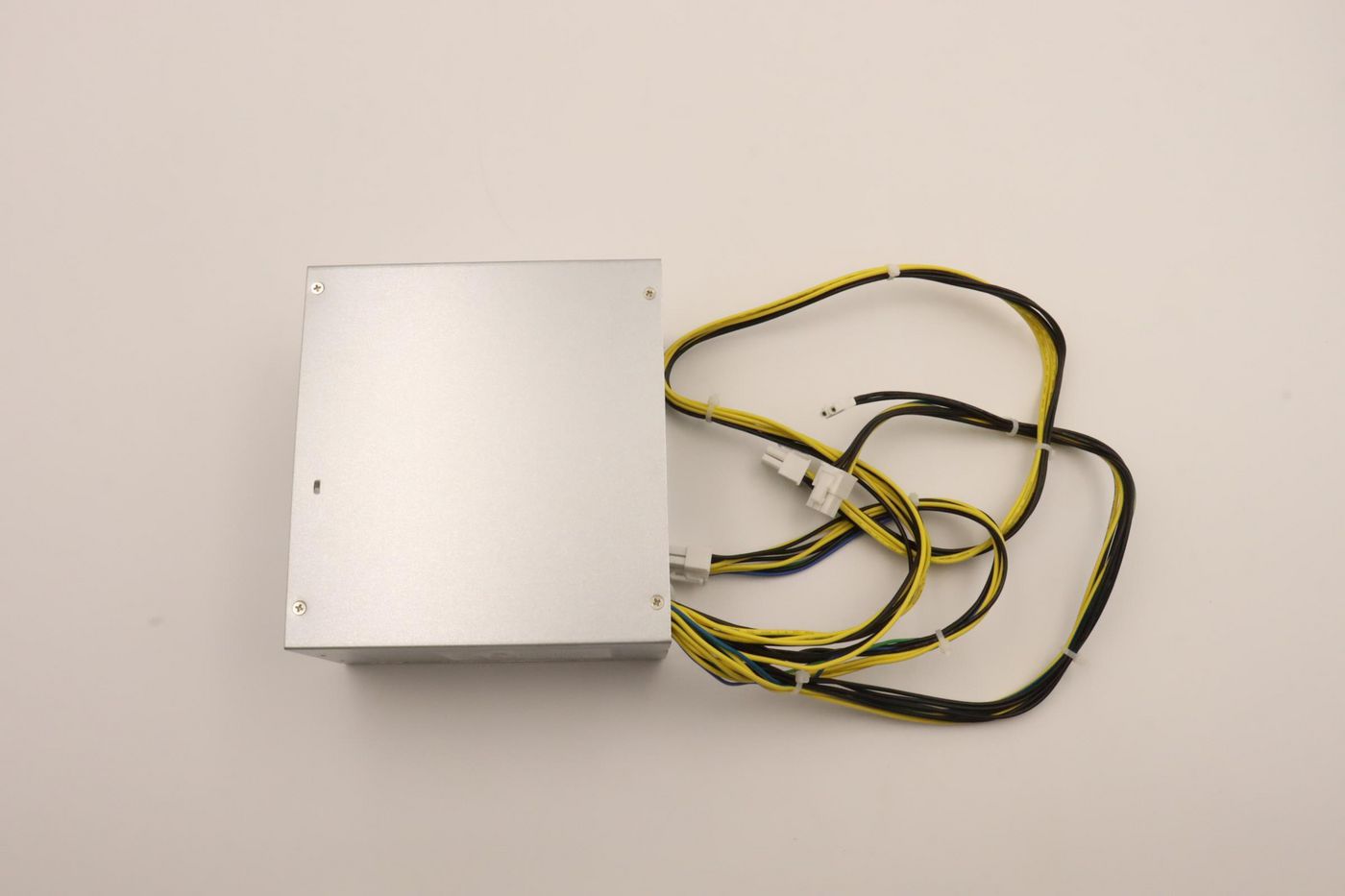 Lenovo Netzteil – 500 W