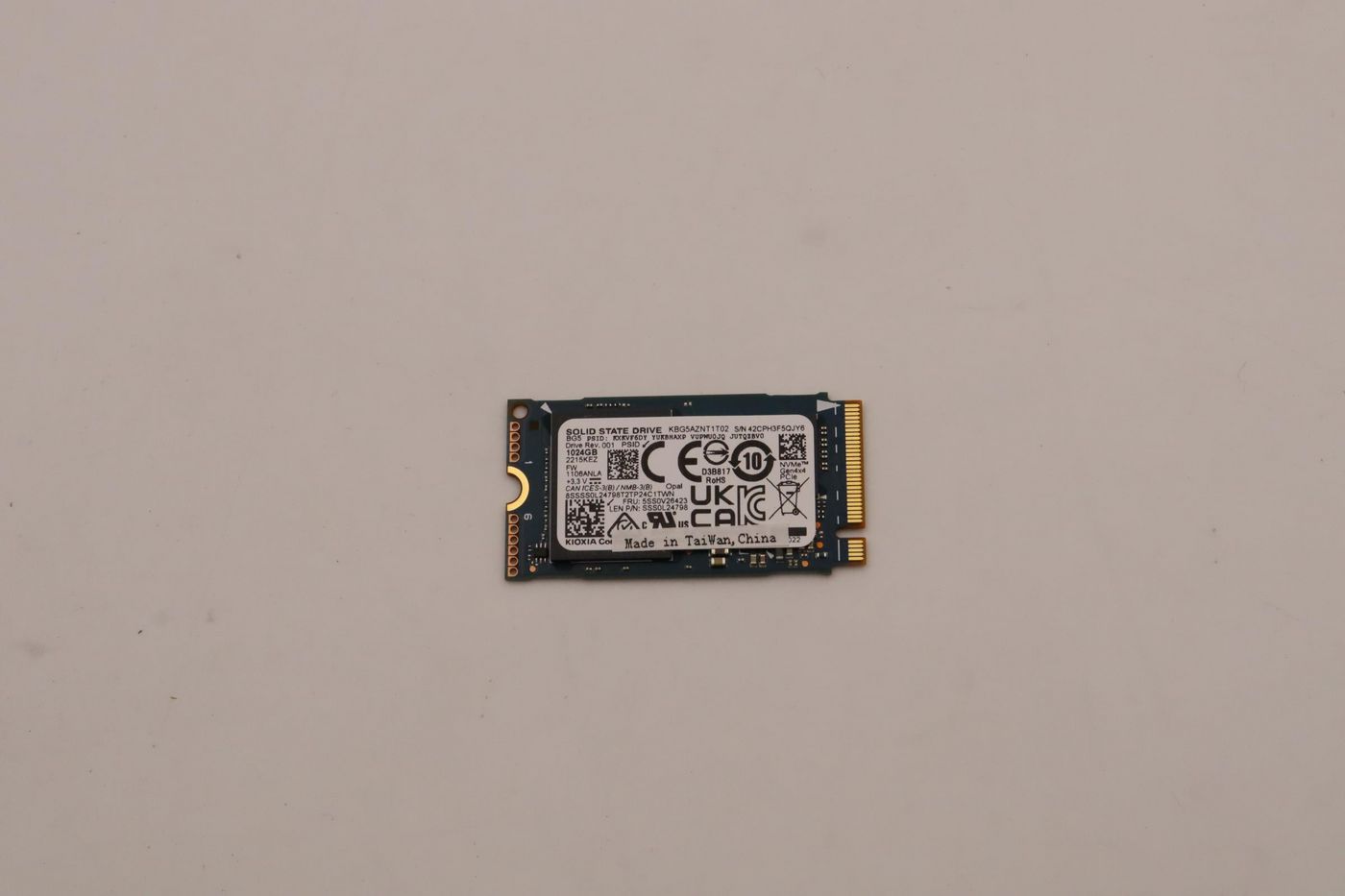 Lenovo M.2 2242 SSD – 1 TB, PCIe 4x4