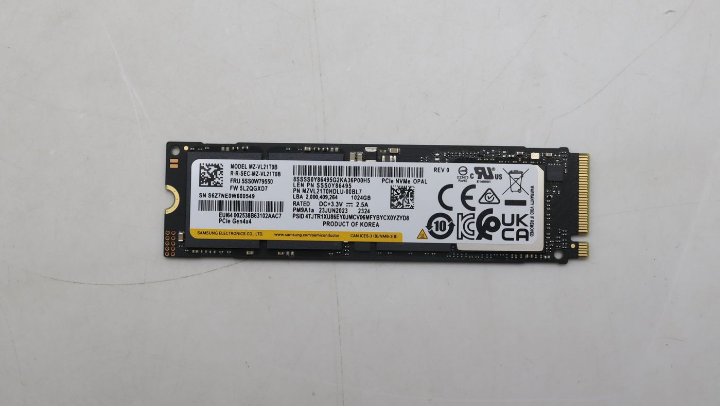 Lenovo 1 TB M.2 2280 PCIe 4.0 NVMe SSD