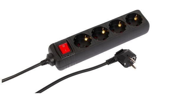 Microconnect MC-GRU00415BS Steckdosenleiste – 4× Schuko (Typ E/F), 1,5 m, mit Schalter, Kinderschutz, Schwarz