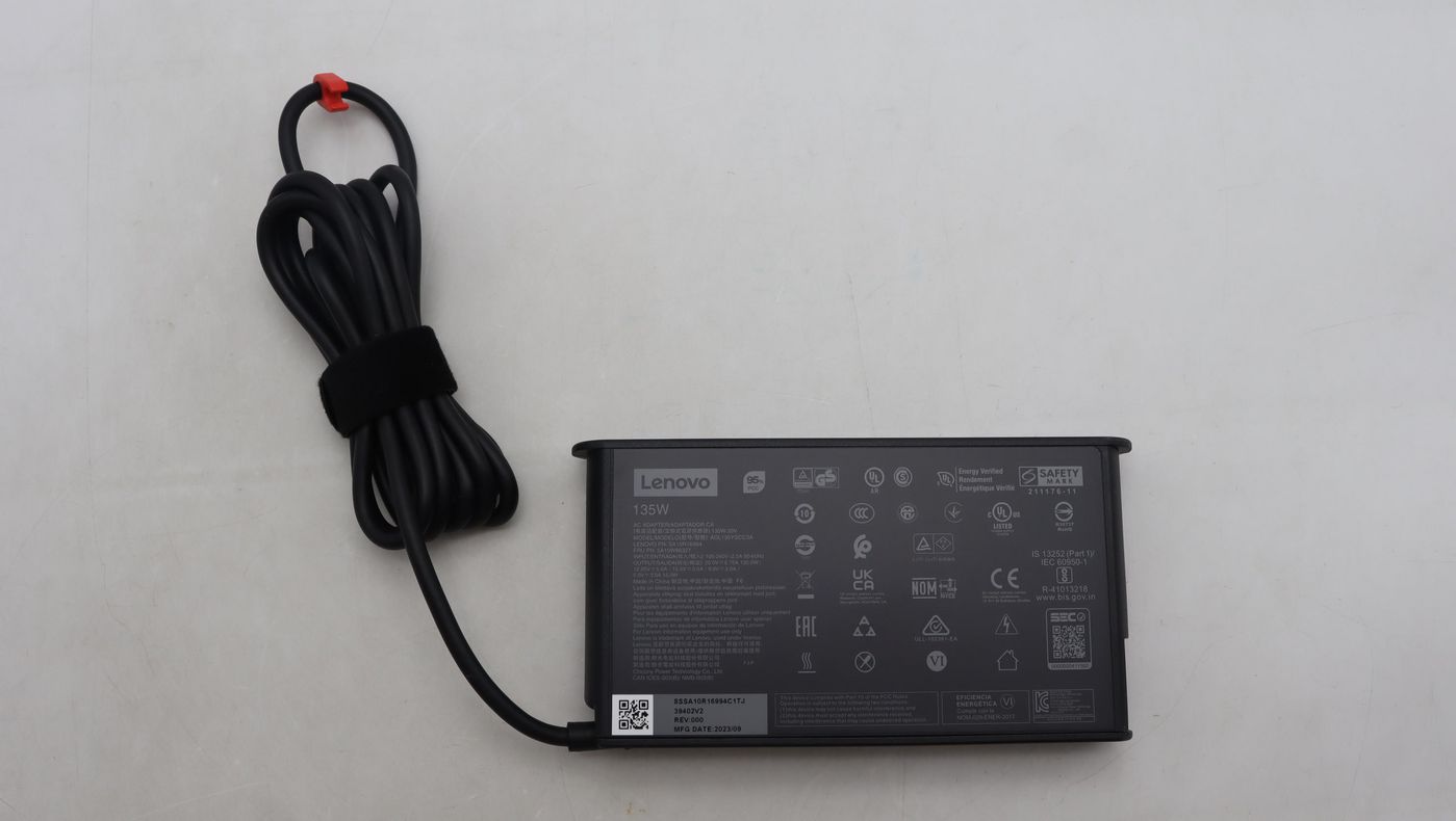 Lenovo Netzteil – 135 W, 5–20 V – für Lenovo-Geräte – Schwarz