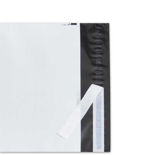 Master'in Versandtasche – 400 × 500 mm, PE, weiss/schwarz, Schmalseite offen, selbstklebend – 500 Stück