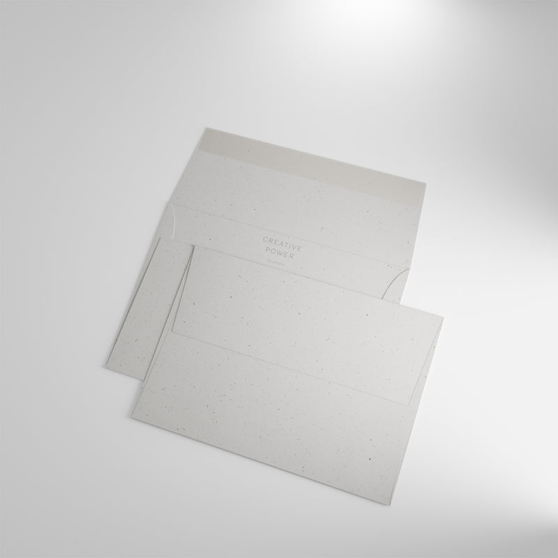 Curious Couvert 162 × 229 mm, ohne Fenster, White Java, 120 g/m², mit Einschlüssen – 50 Stk.