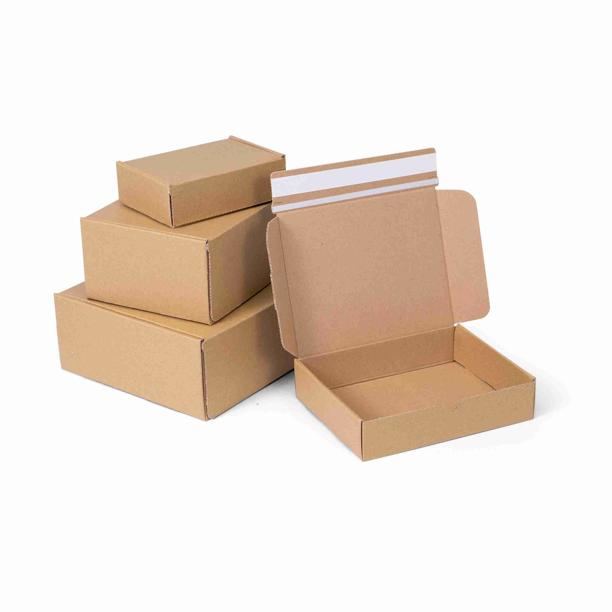 Model Versandbox – 140 × 101 × 43 mm, braun, Wellkarton, E-Welle, selbstklebend – 1 Stk., ab 300 Stk.