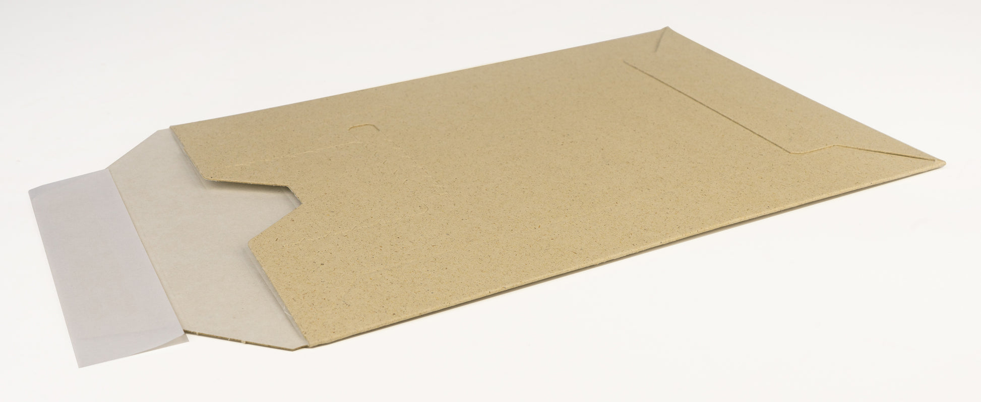Neutral Karton-Versandtasche – 180 × 110 × 322 mm, Steckverschluss, Karton