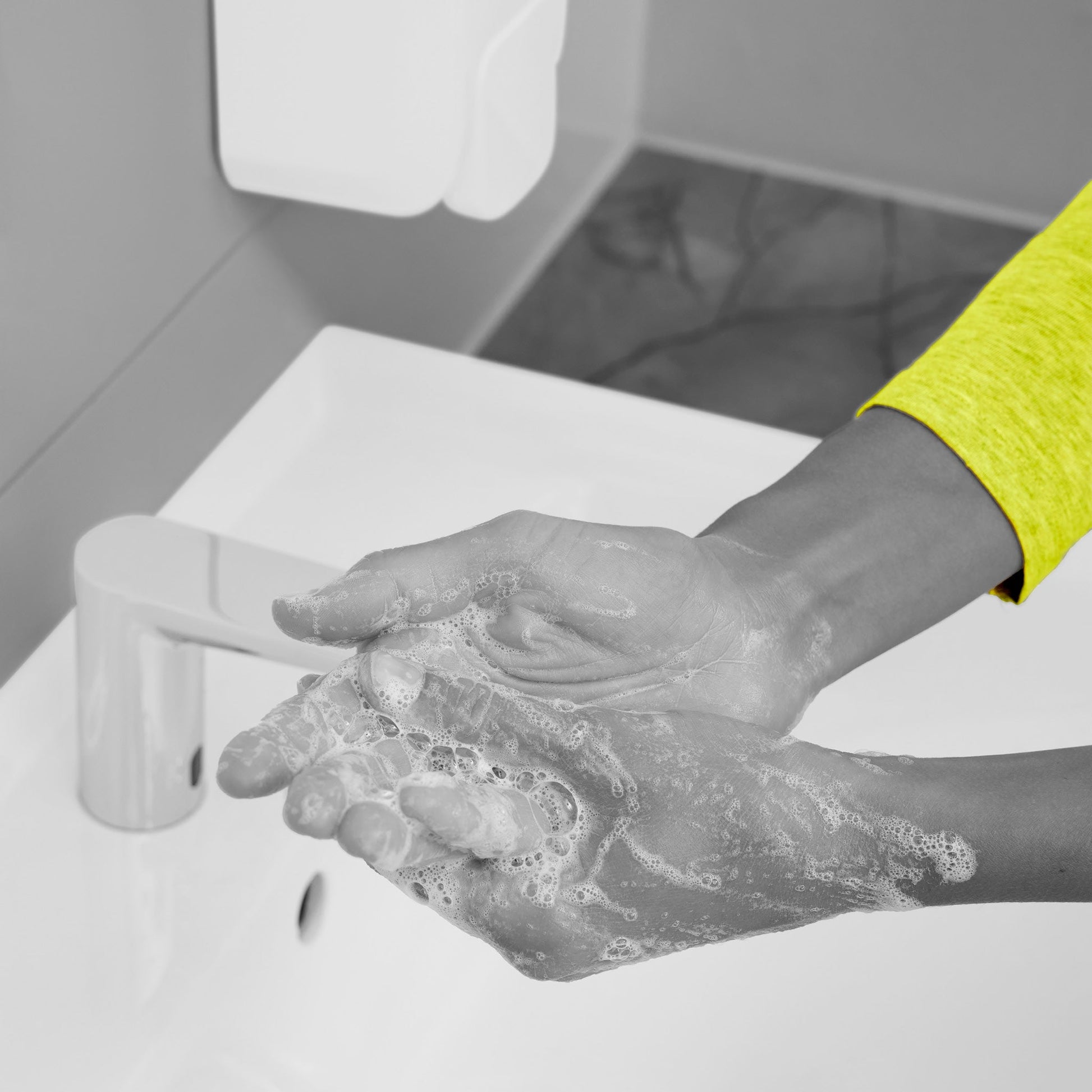 Clear+ Handseife Flüssig – Zitrusduft – Nachfüllbeutel – für Creme-Seifenspender – 6 × 500 ml