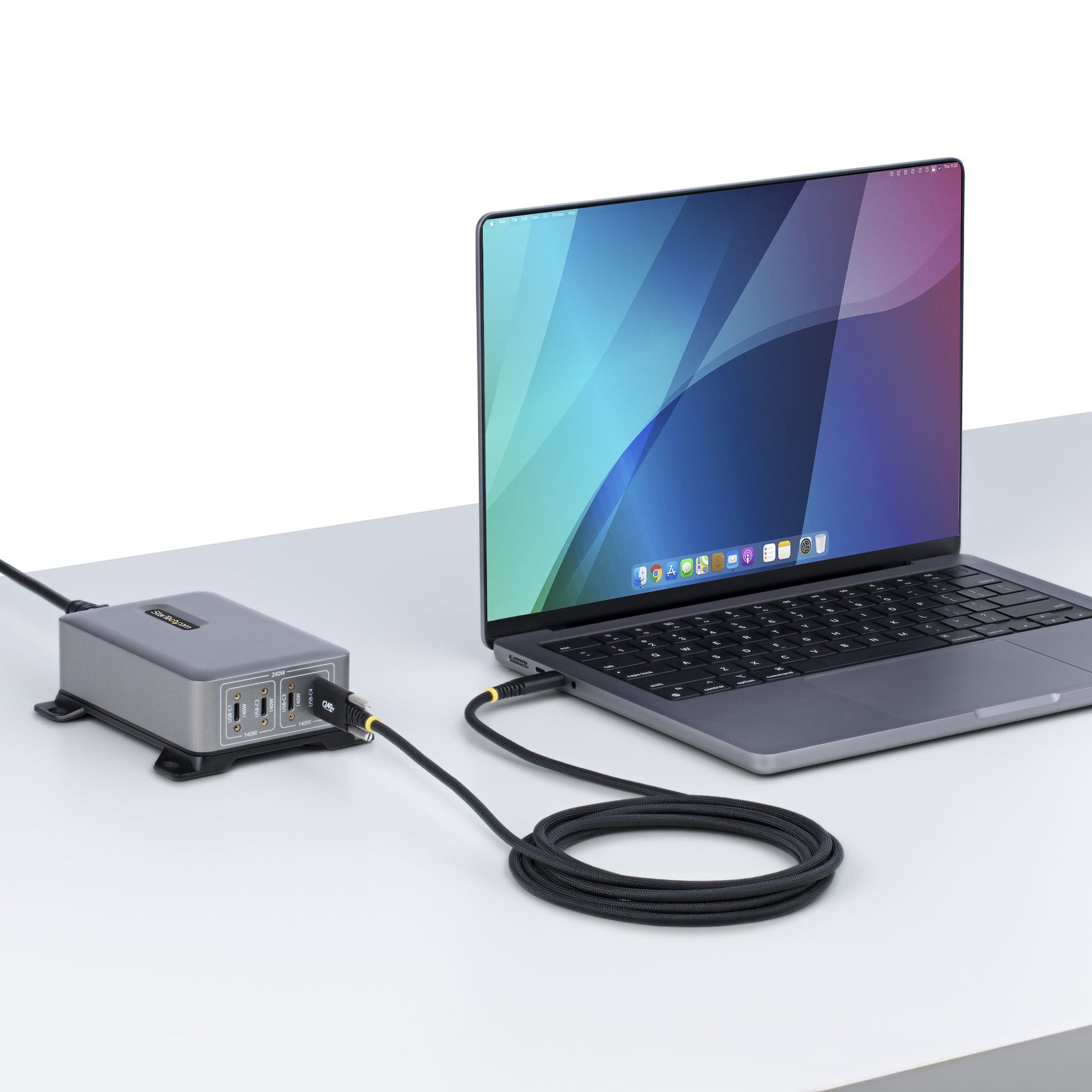 StarTech.com USB-C auf USB-C Kabel – USB 2.0 (480 Mbit/s) – 3 m – PD 240 W – Geflochten – Schwarz