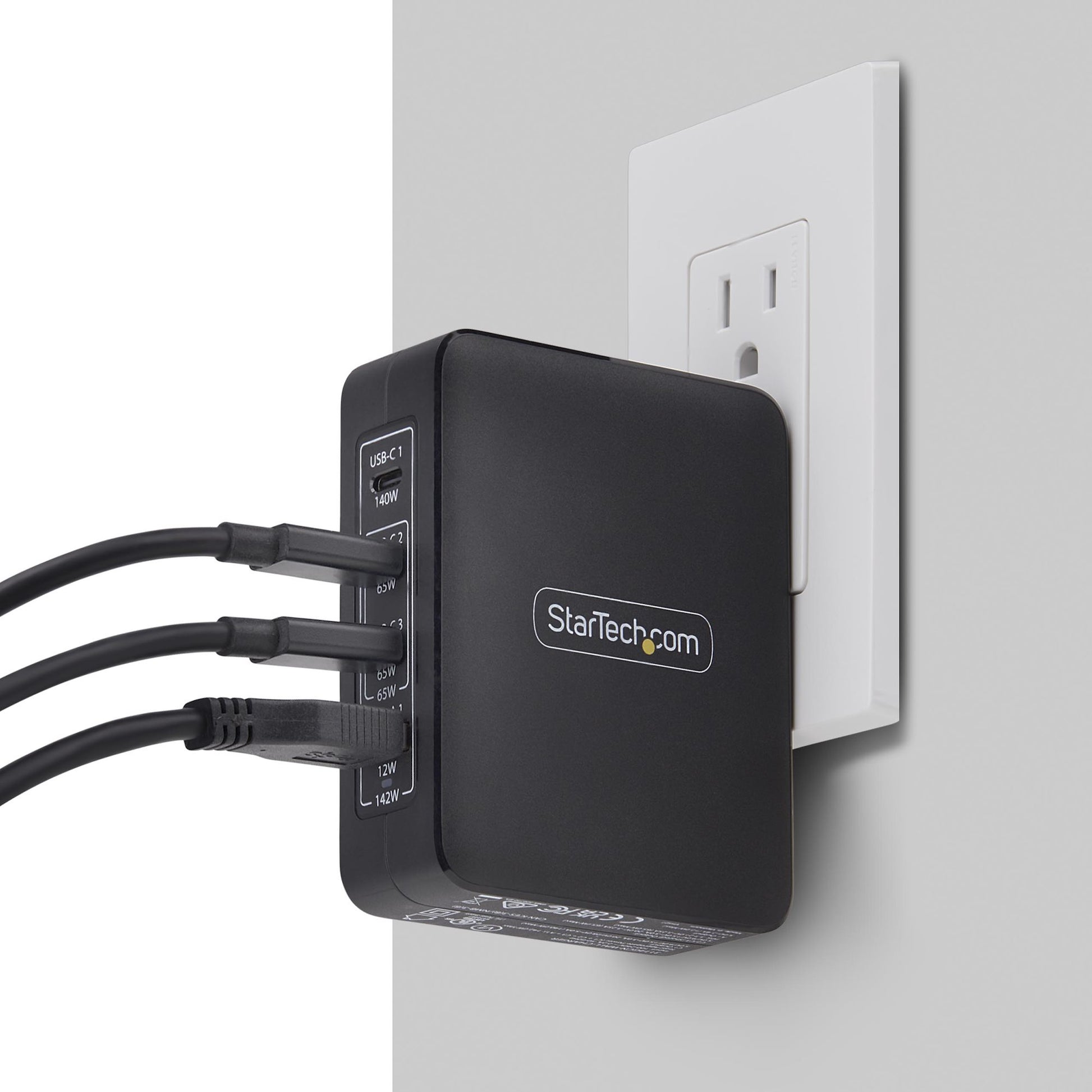 StarTech.com USB-Wandladegerät 140 W – PD 3,1, PPS, GaN – International – USB-C×3, USB-A×1 – Schwarz
