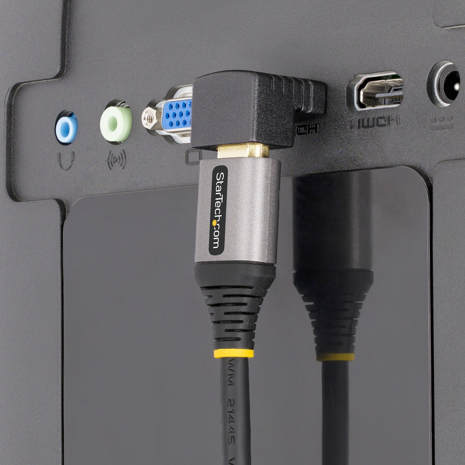 StarTech.com HDMI (Stecker) auf HDMI (Buchse) Adapter, HDMI 2.0, 4K@60 Hz, 90° (Stecker nach oben)