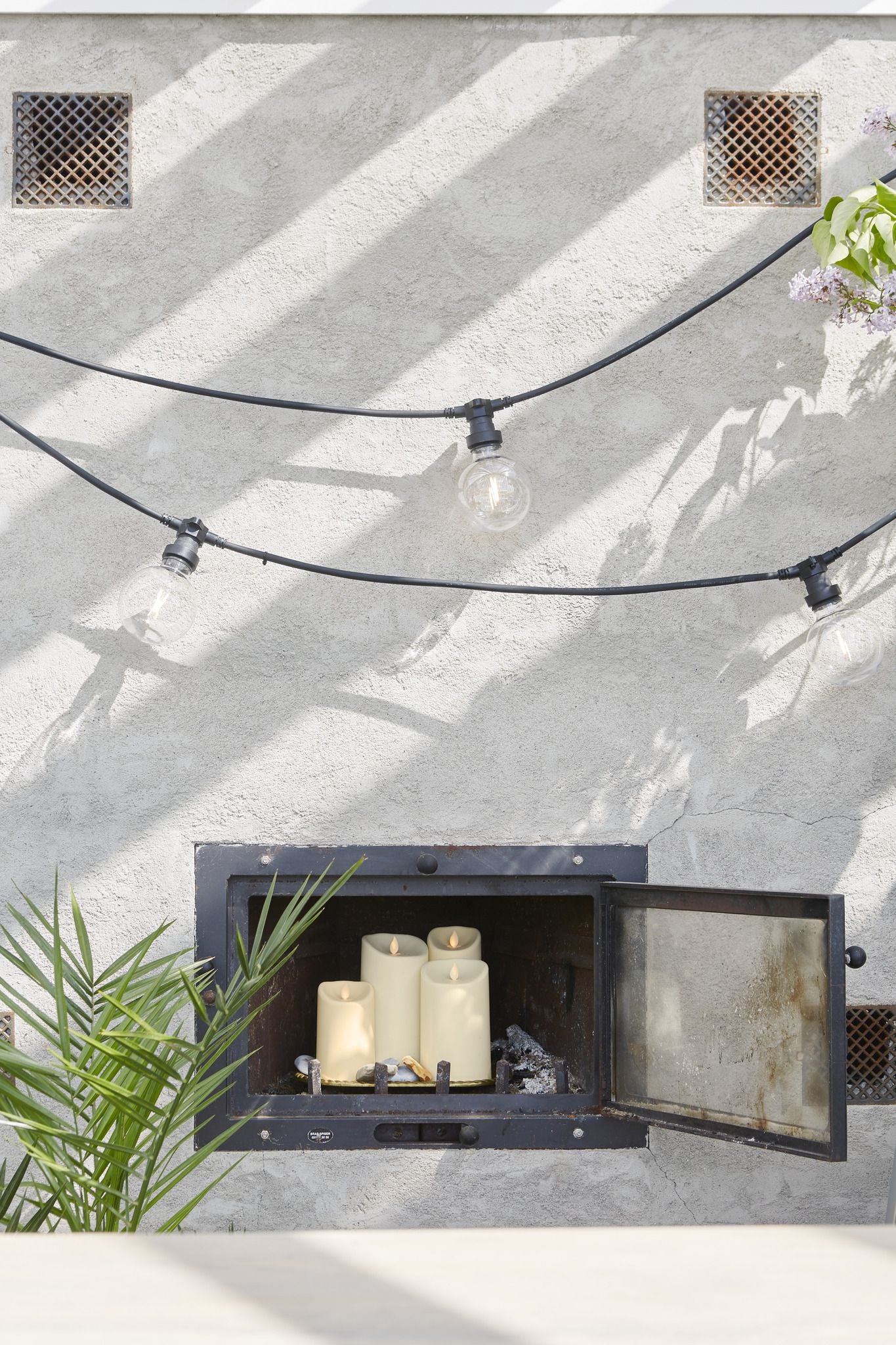M. Schönenberger Schönenberger Lichterkette SOLO – 20 m – 20 W – IP44 – Netzbetrieb – 20 Lampen – Schwarz