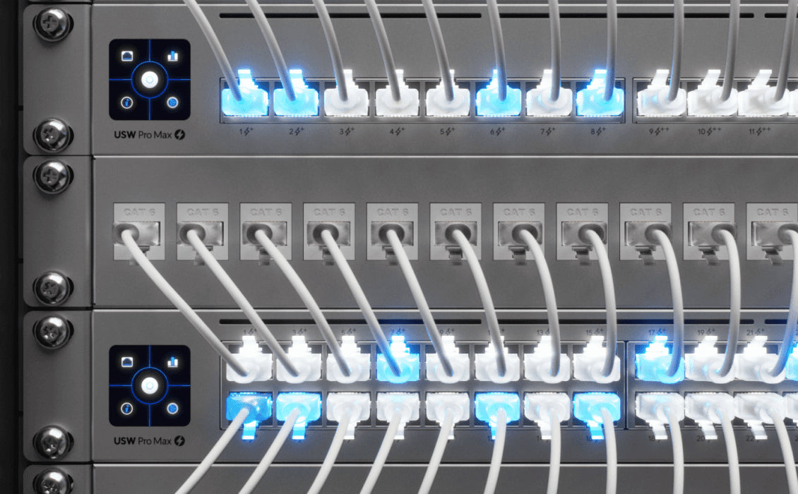 Ubiquiti Patchkabel – Cat6, 15 m, Weiss (durchscheinend), RJ-45