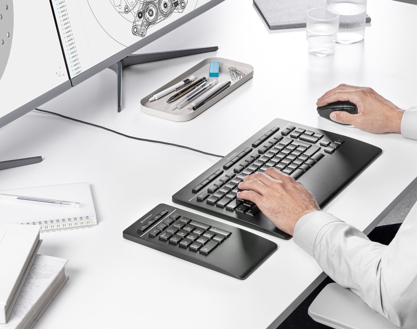 3Dconnexion Numpad Pro – Tastatur, kabellos (Bluetooth/RF), kabelgebunden (USB-A/USB-C) – für Windows & macOS