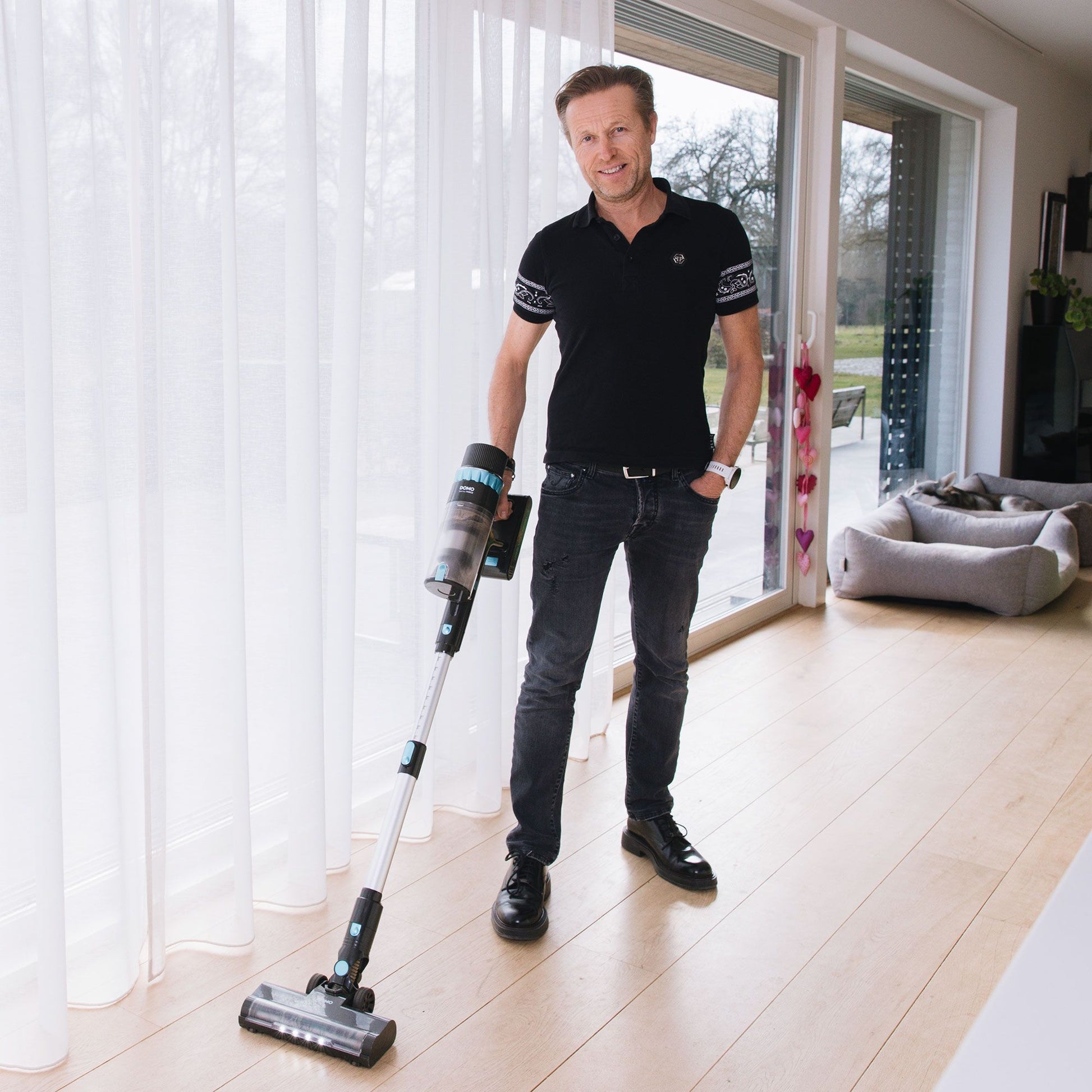 Domo Akkusauger DO244SV – 60 min, 0,8 l, Akkubetrieb, 30 V