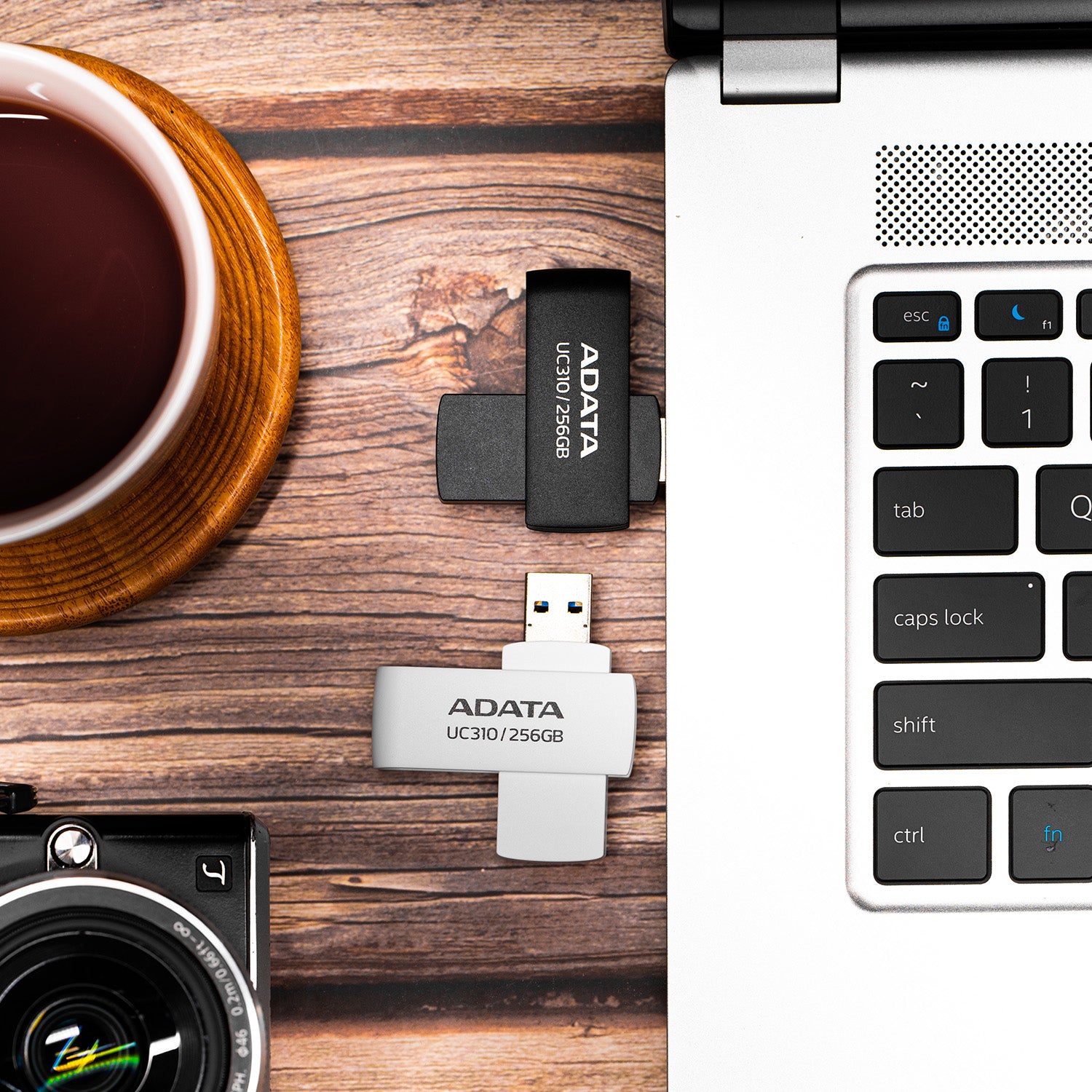 ADATA UC310 USB-Stick 256 GB – USB-A 3.2 Gen 1, 100 MB/s Lesen, Drehring, Weiss
