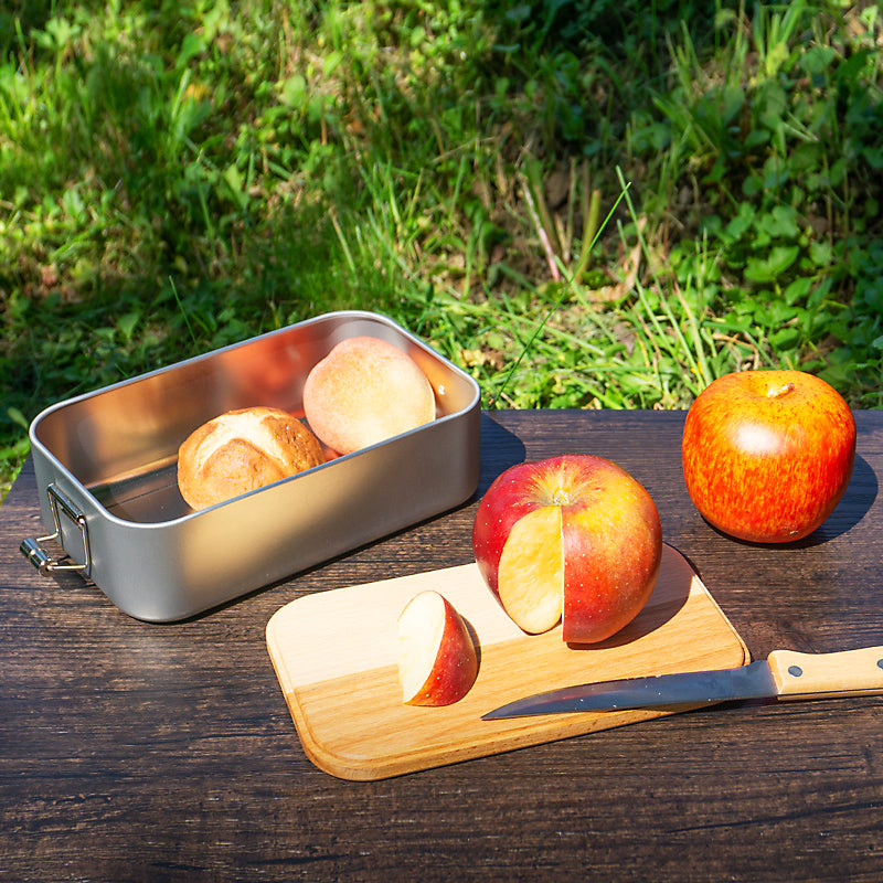 Trendform Lunchbox Swiss Tradition – Holz (Buche) & Blech – Silber, Schweiz-Motiv – 11,5 × 6,5 × 19 cm