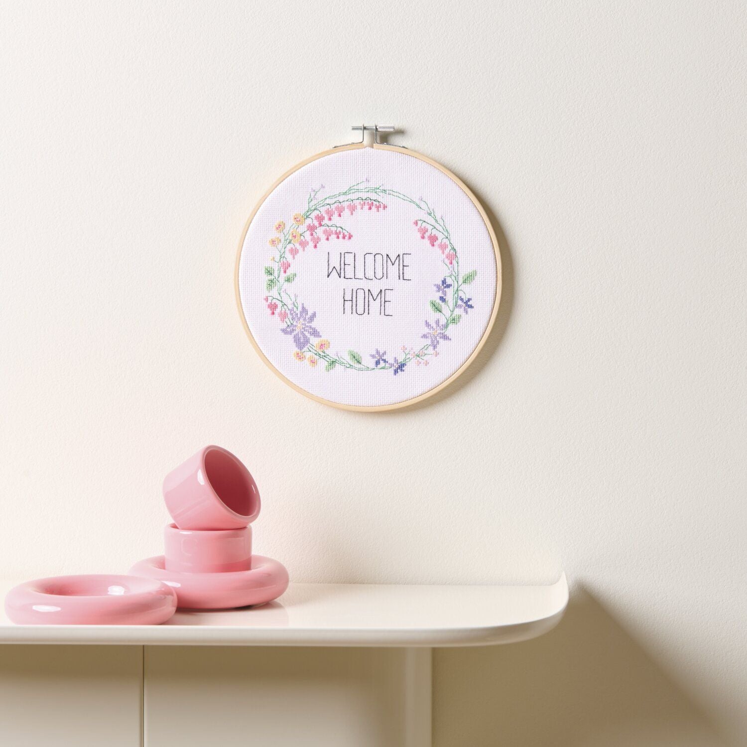 Rico Design Kreuzstich-Bastelset Blumenkranz – Ø 20 cm