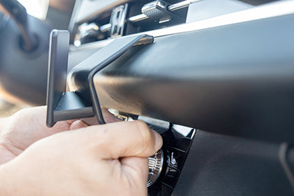 Brodit Proclip 855955 – Auto-Halterung – Befestigungssockel für Mitsubishi Outlander (2022–2025) – Schwarz