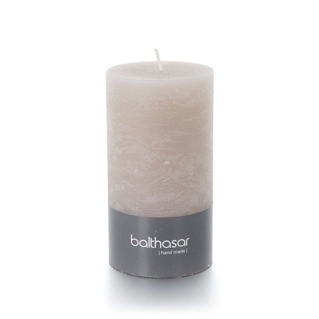 Balthasar Duftkerze – Ø 7 × 13 cm – Paraffin, taupe – 60 h