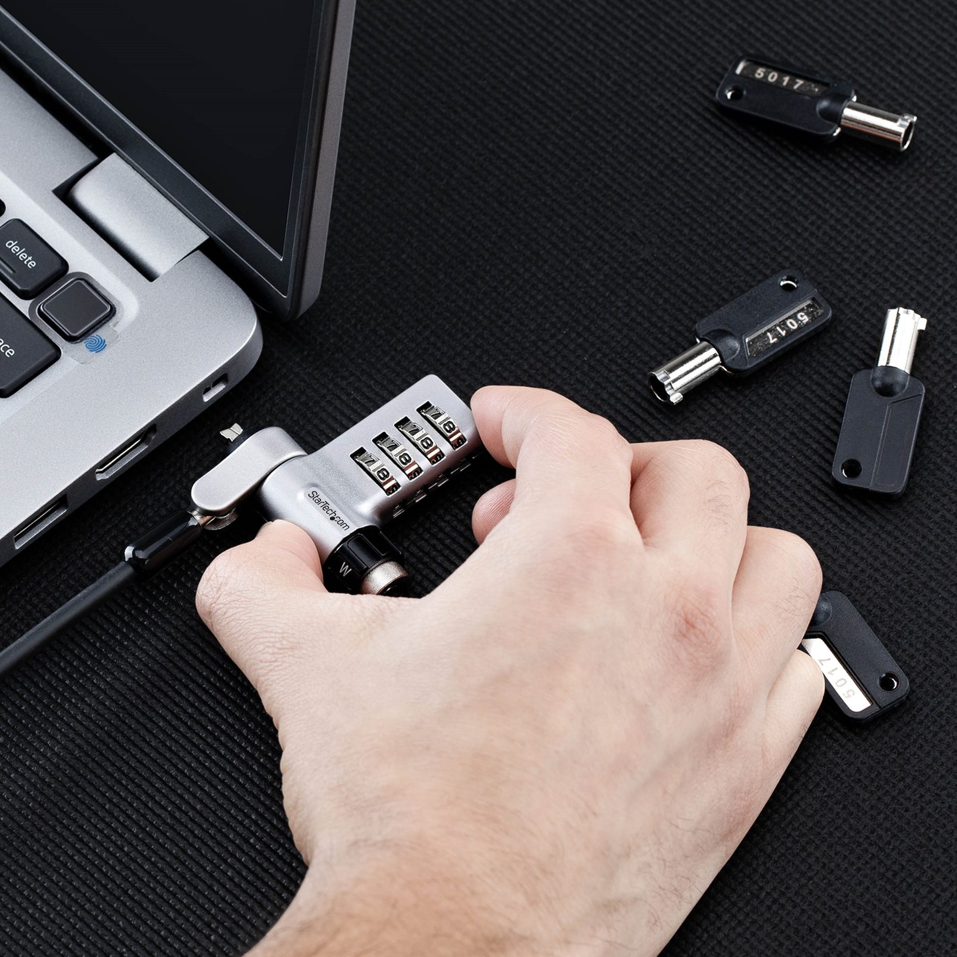 StarTech.com 10er-Pack 3-in-1 Kabelschloss für Laptops, 2 m – Schwarz/Silber