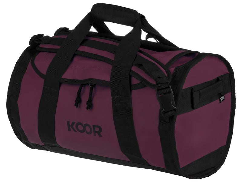 KOOR Sporttasche Sooma – 30 l, aus rPET, dunkelrot, 30,5 × 40 × 50 cm